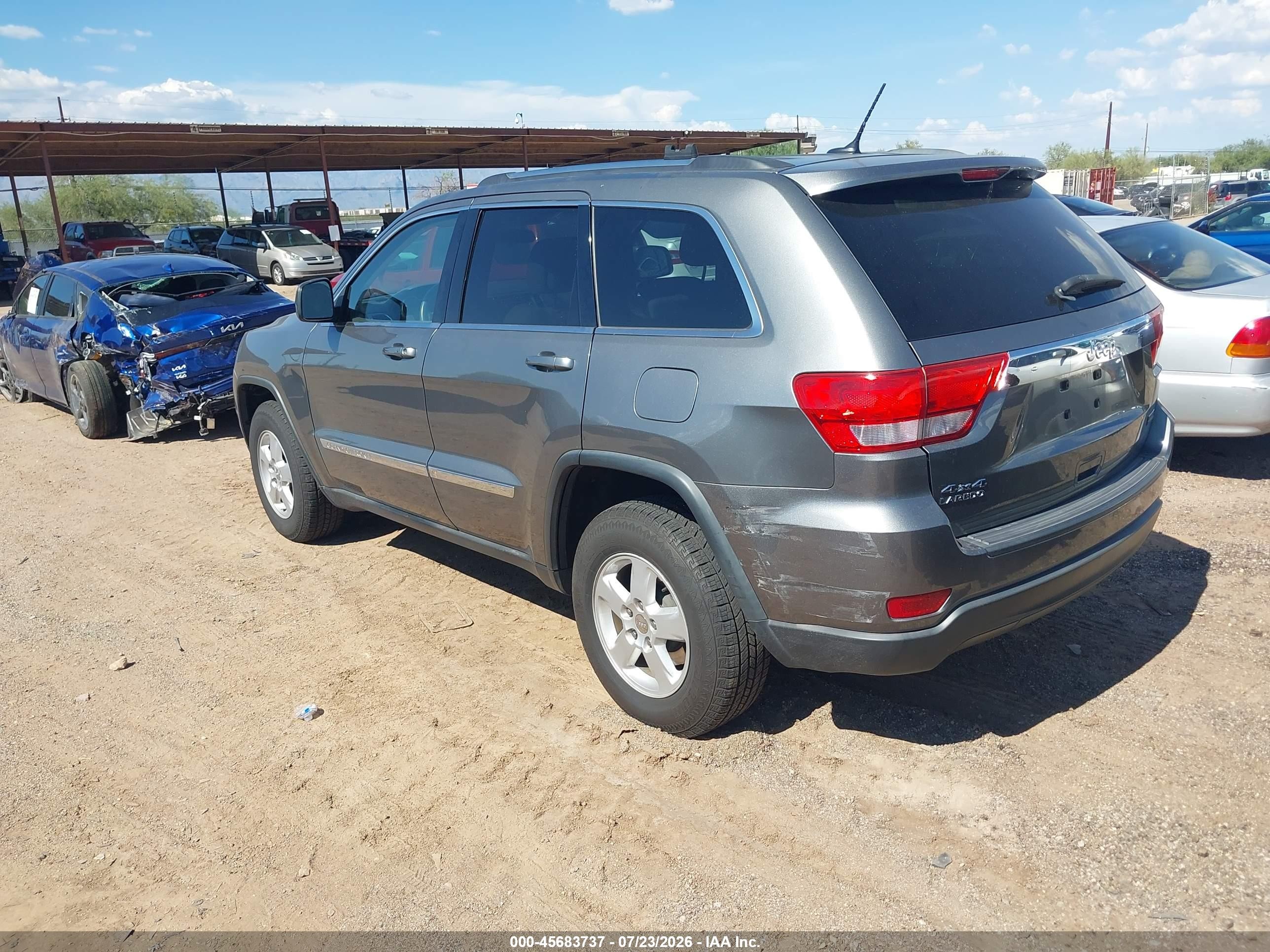 2013 Jeep Grand Cherokee Laredo Gray vin: 1C4RJFAG7DC577888