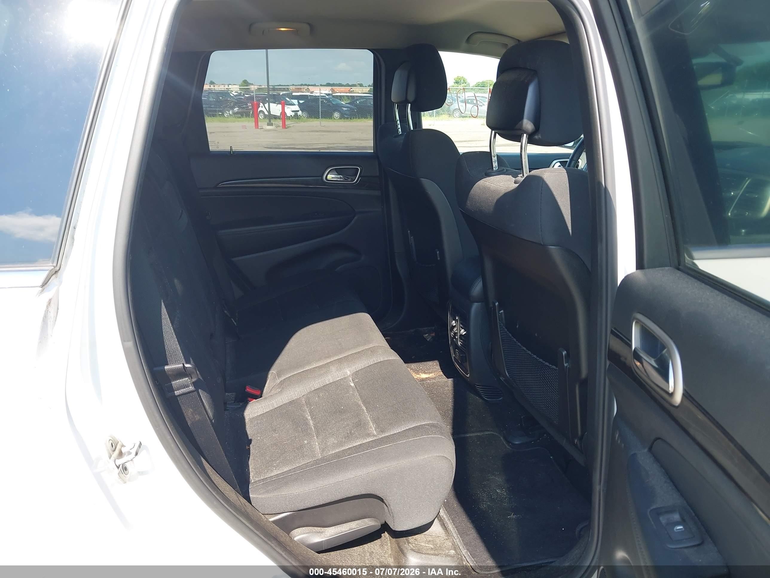 2013 Jeep Grand Cherokee Laredo White vin: 1C4RJFAG7DC607598