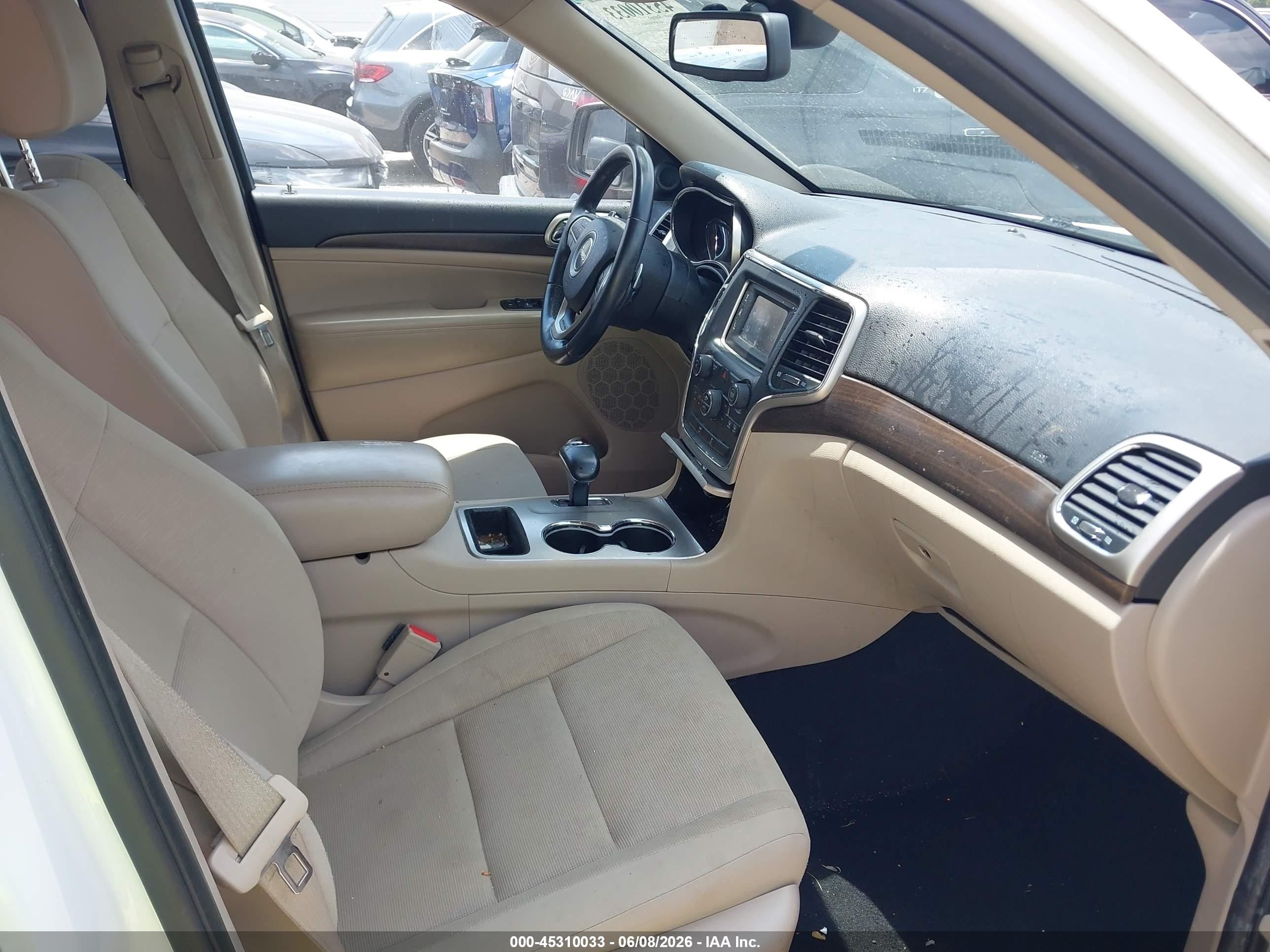 2014 Jeep Grand Cherokee Laredo White vin: 1C4RJFAG7EC109967