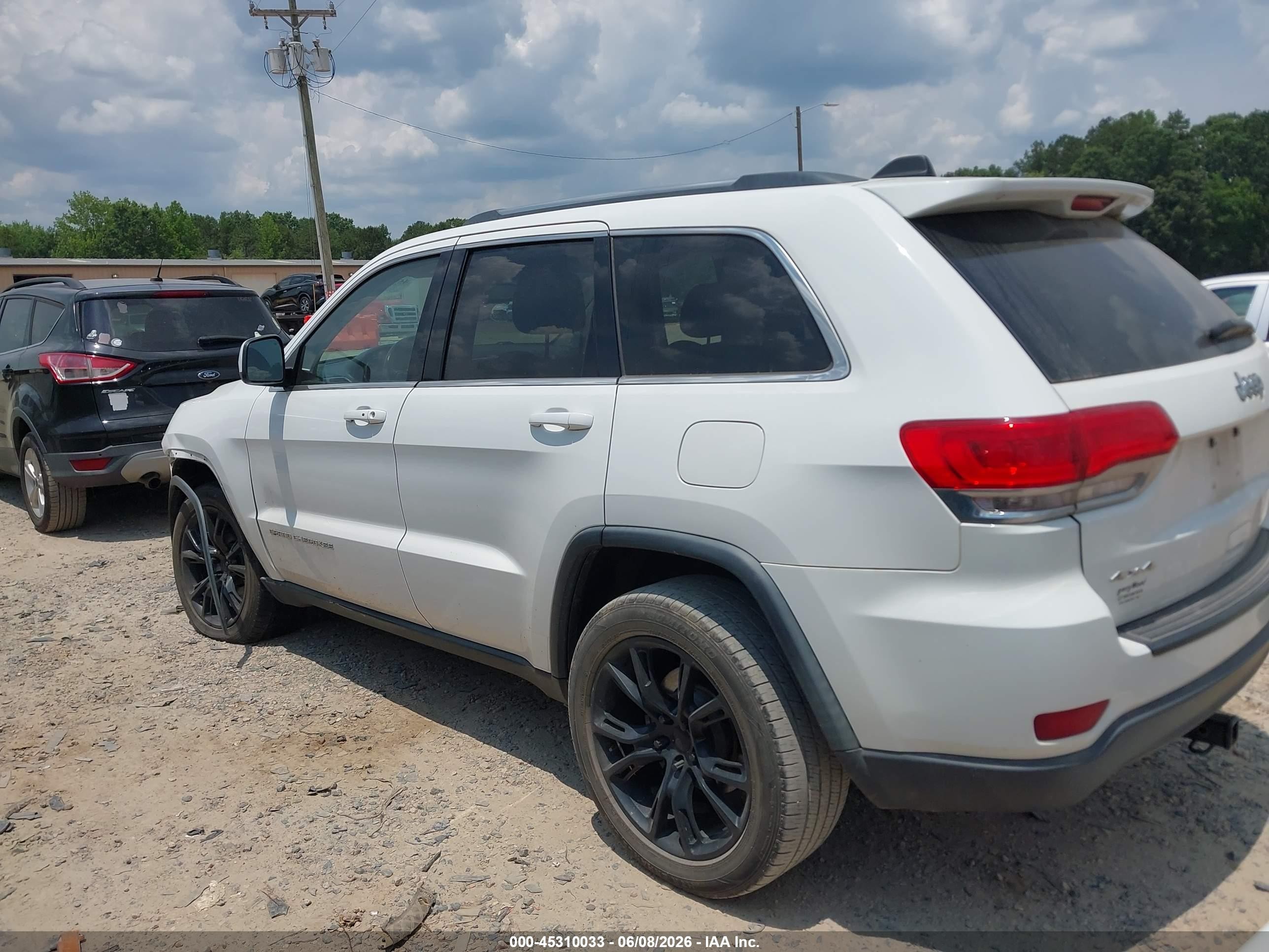 2014 Jeep Grand Cherokee Laredo White vin: 1C4RJFAG7EC109967