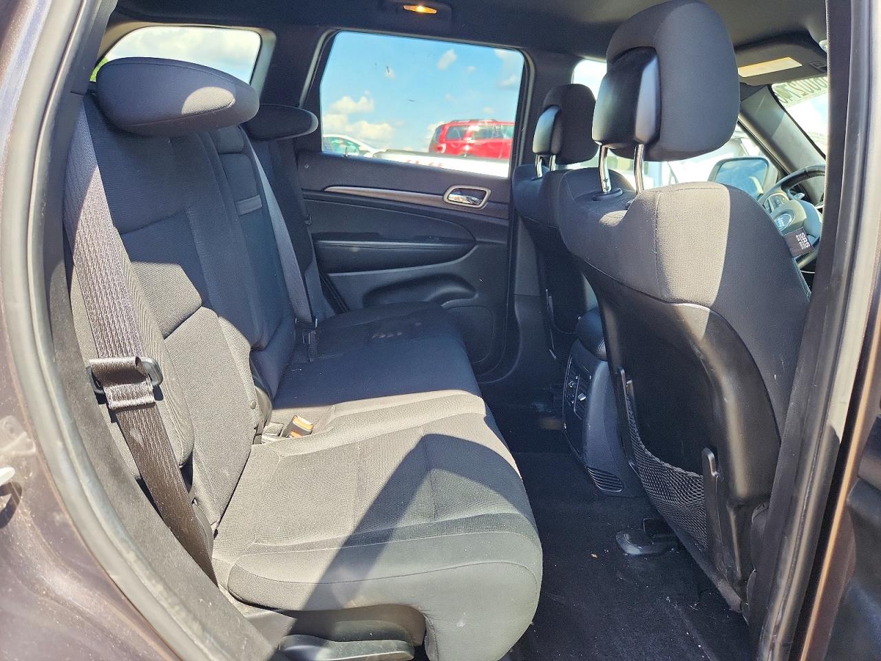 2014 Jeep Grand Cherokee Laredo Gray vin: 1C4RJFAG7EC134836