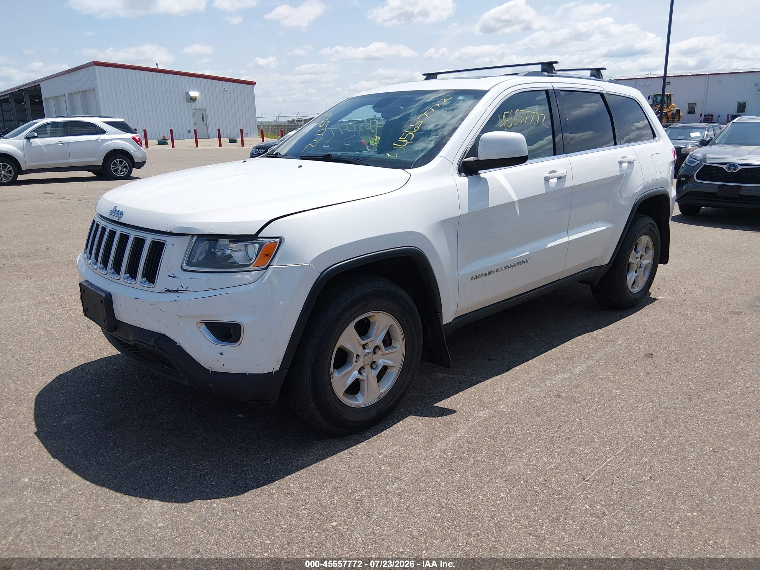 2014 Jeep Grand Cherokee Laredo White vin: 1C4RJFAG7EC230689