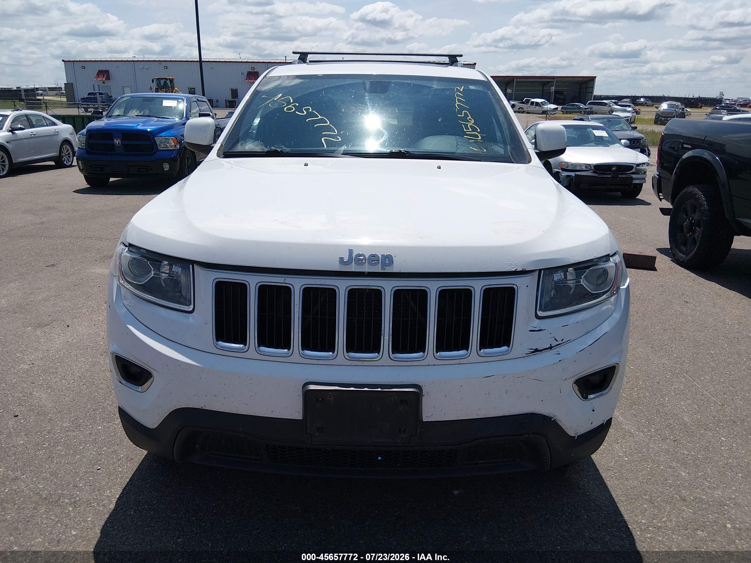 2014 Jeep Grand Cherokee Laredo White vin: 1C4RJFAG7EC230689