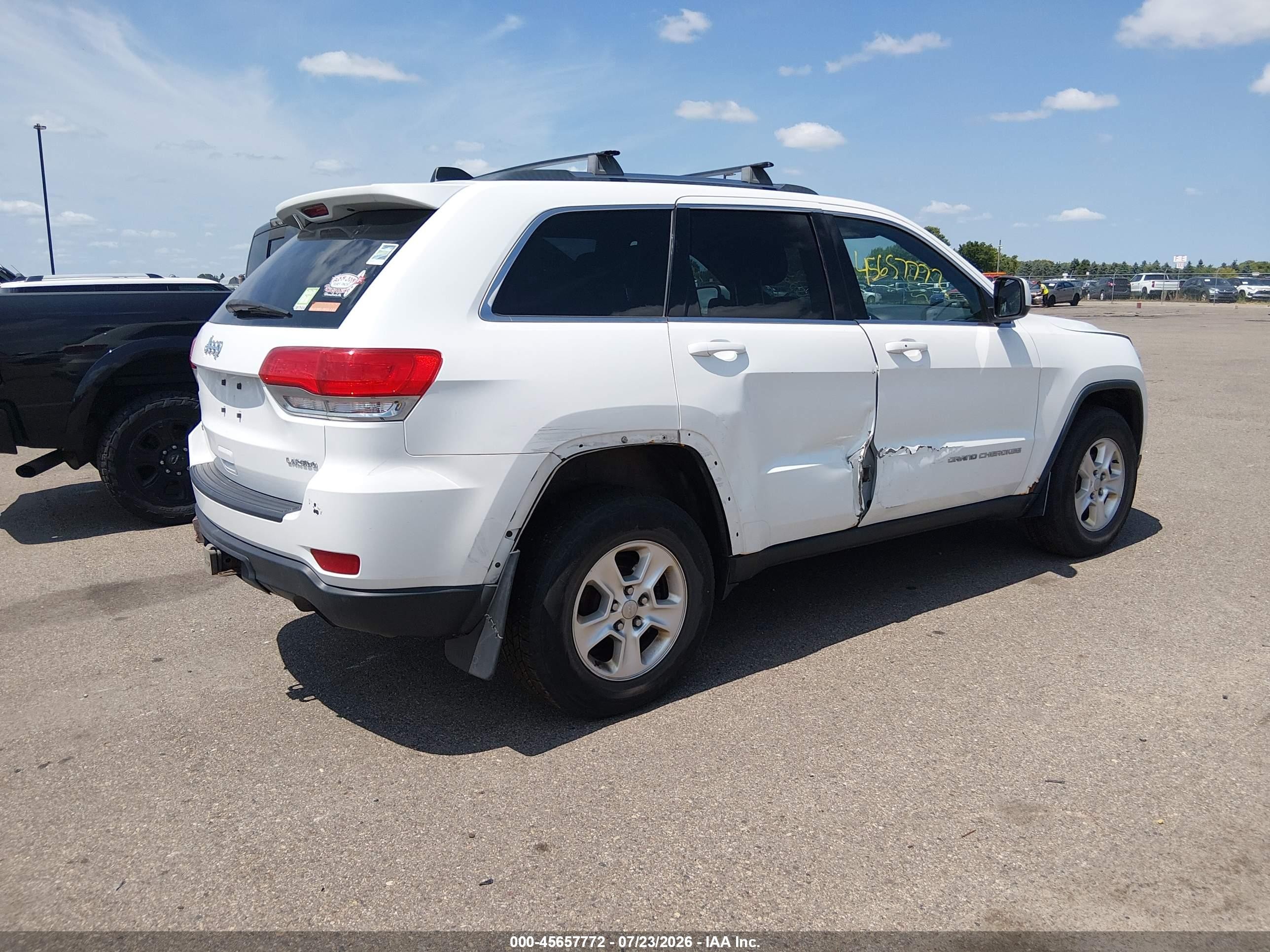 2014 Jeep Grand Cherokee Laredo White vin: 1C4RJFAG7EC230689