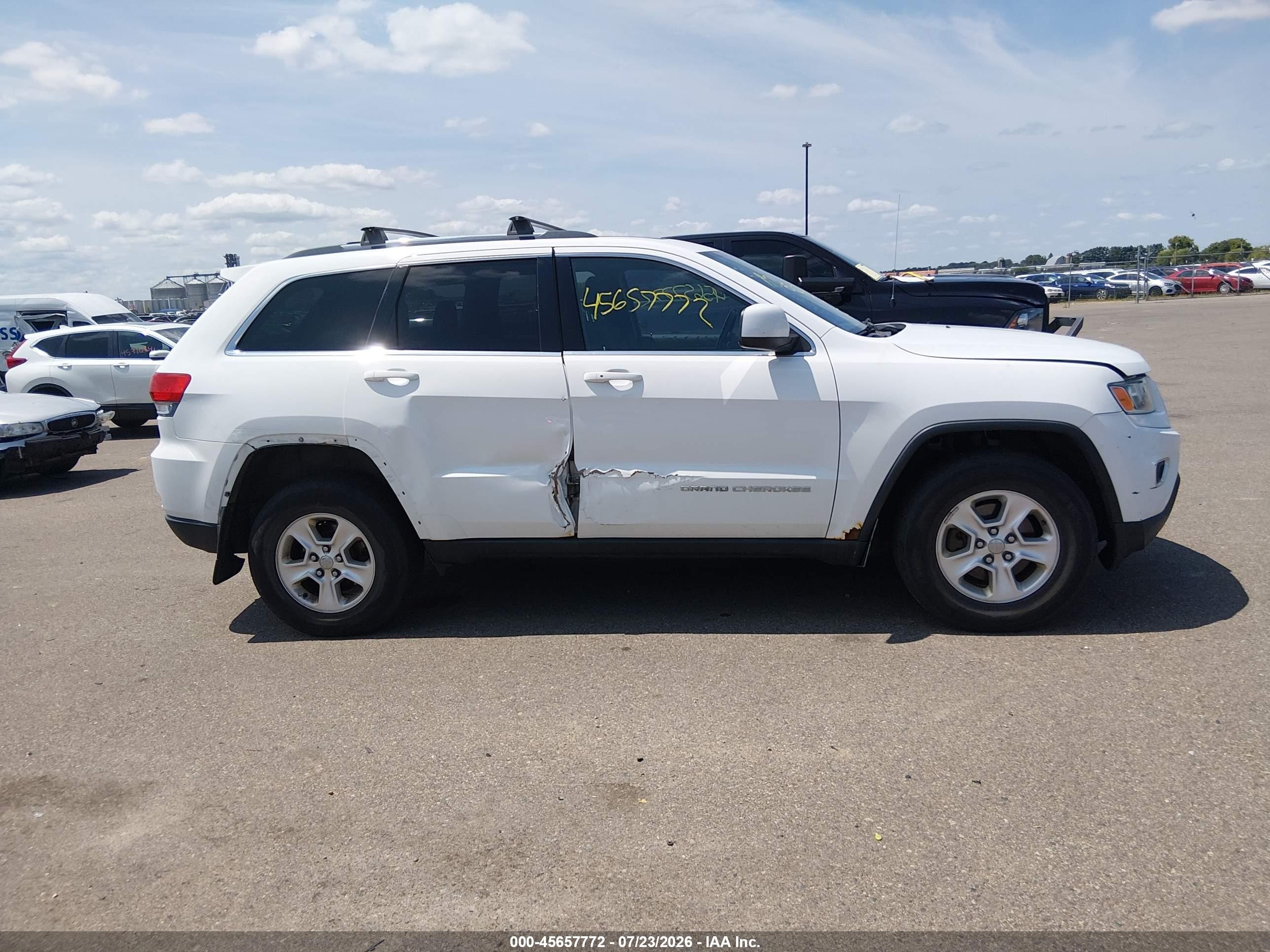 2014 Jeep Grand Cherokee Laredo White vin: 1C4RJFAG7EC230689