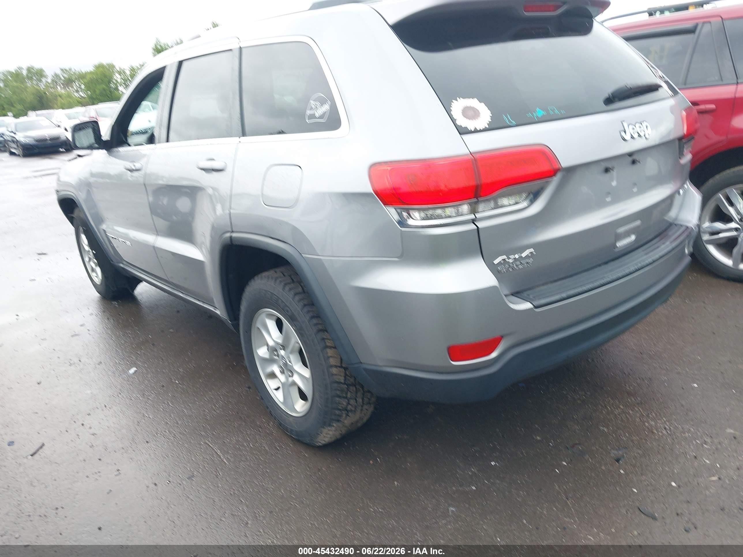 2014 Jeep Grand Cherokee Laredo Серый vin: 1C4RJFAG7EC264390