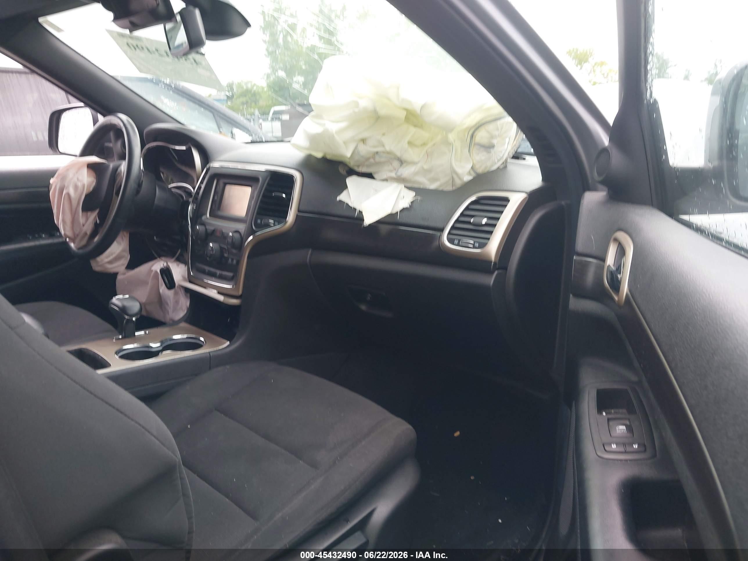 2014 Jeep Grand Cherokee Laredo Серый vin: 1C4RJFAG7EC264390