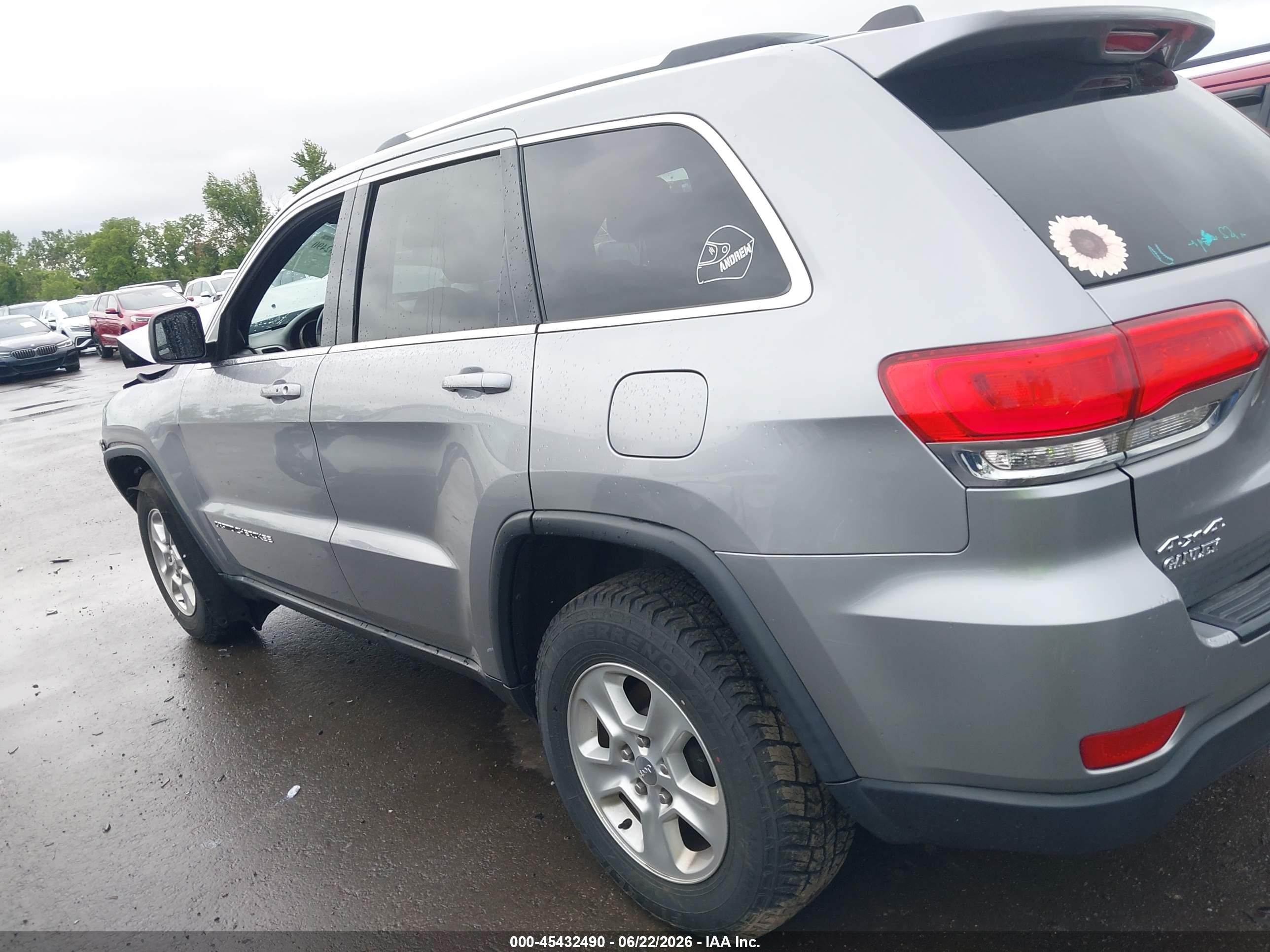 2014 Jeep Grand Cherokee Laredo Серый vin: 1C4RJFAG7EC264390