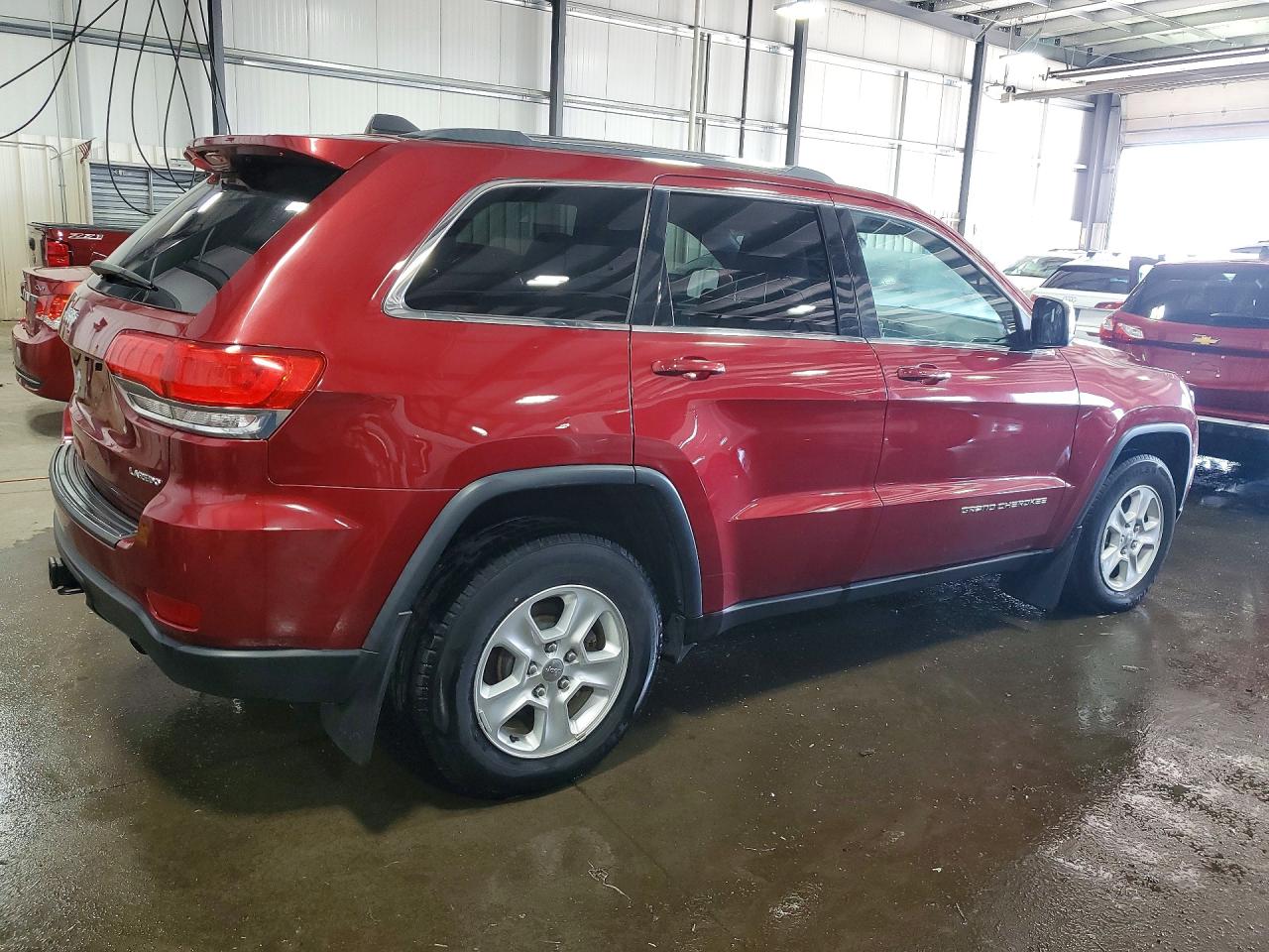 2014 Jeep Grand Cherokee Laredo Red vin: 1C4RJFAG7EC333658