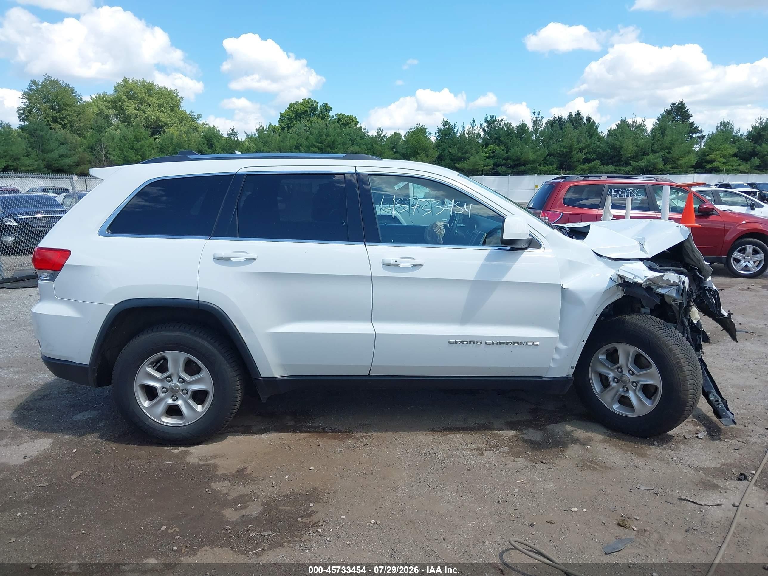 2014 Jeep Grand Cherokee Laredo Белый vin: 1C4RJFAG7EC371326
