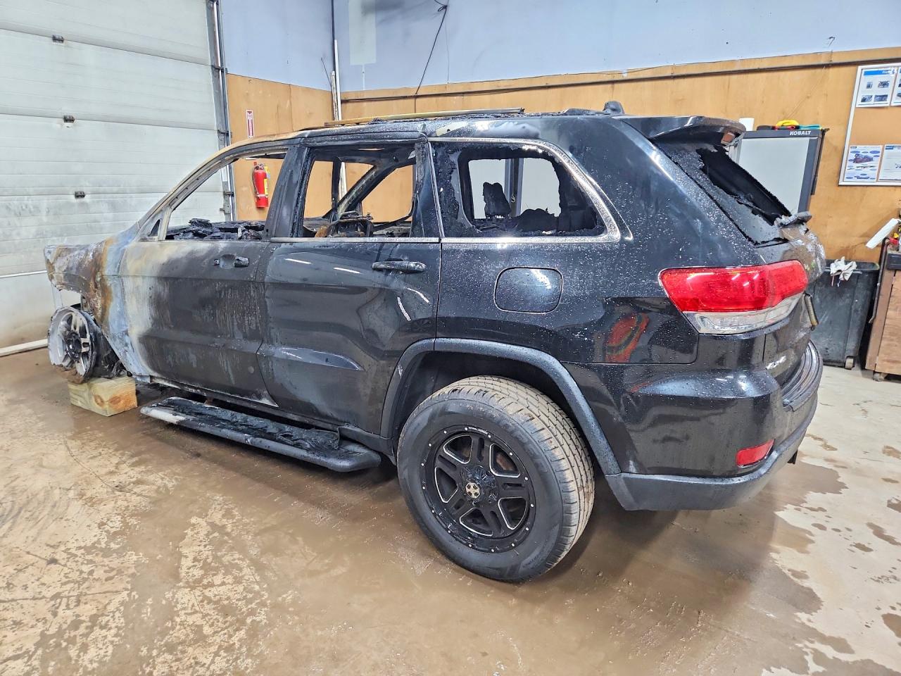 2014 Jeep Grand Cherokee Laredo Black vin: 1C4RJFAG7EC392645