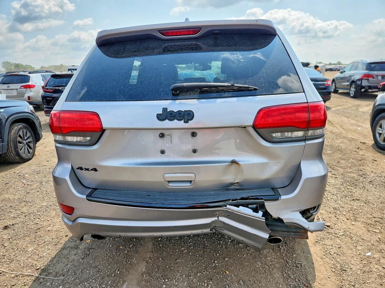 2014 Jeep Grand Cherokee Laredo Silver vin: 1C4RJFAG7EC478702