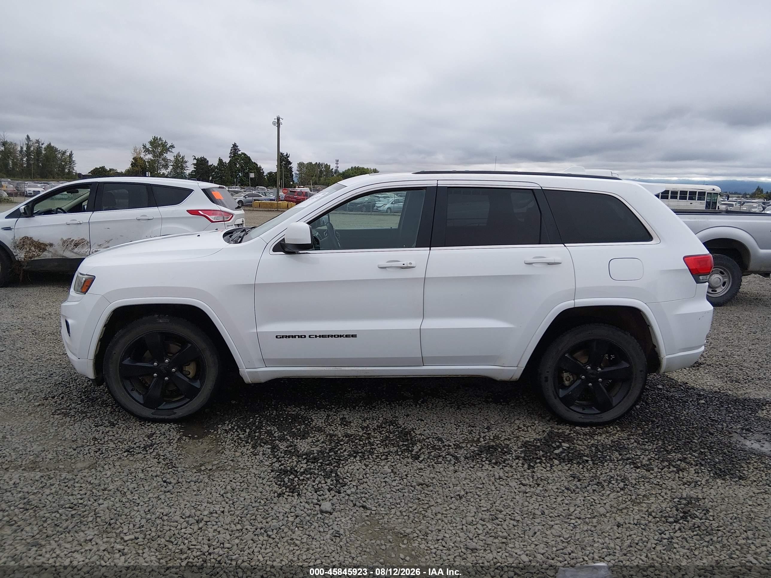 2014 Jeep Grand Cherokee Altitude White vin: 1C4RJFAG7EC482779