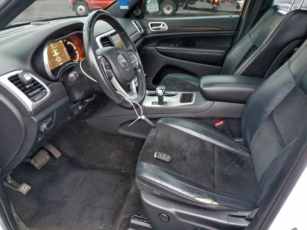 2015 Jeep Grand Cherokee Laredo White vin: 1C4RJFAG7FC102132