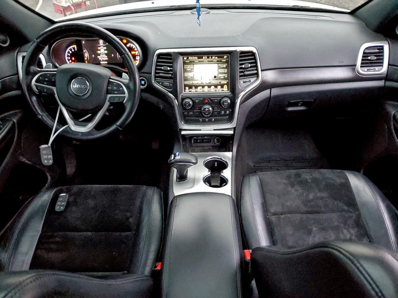 2015 Jeep Grand Cherokee Laredo White vin: 1C4RJFAG7FC102132