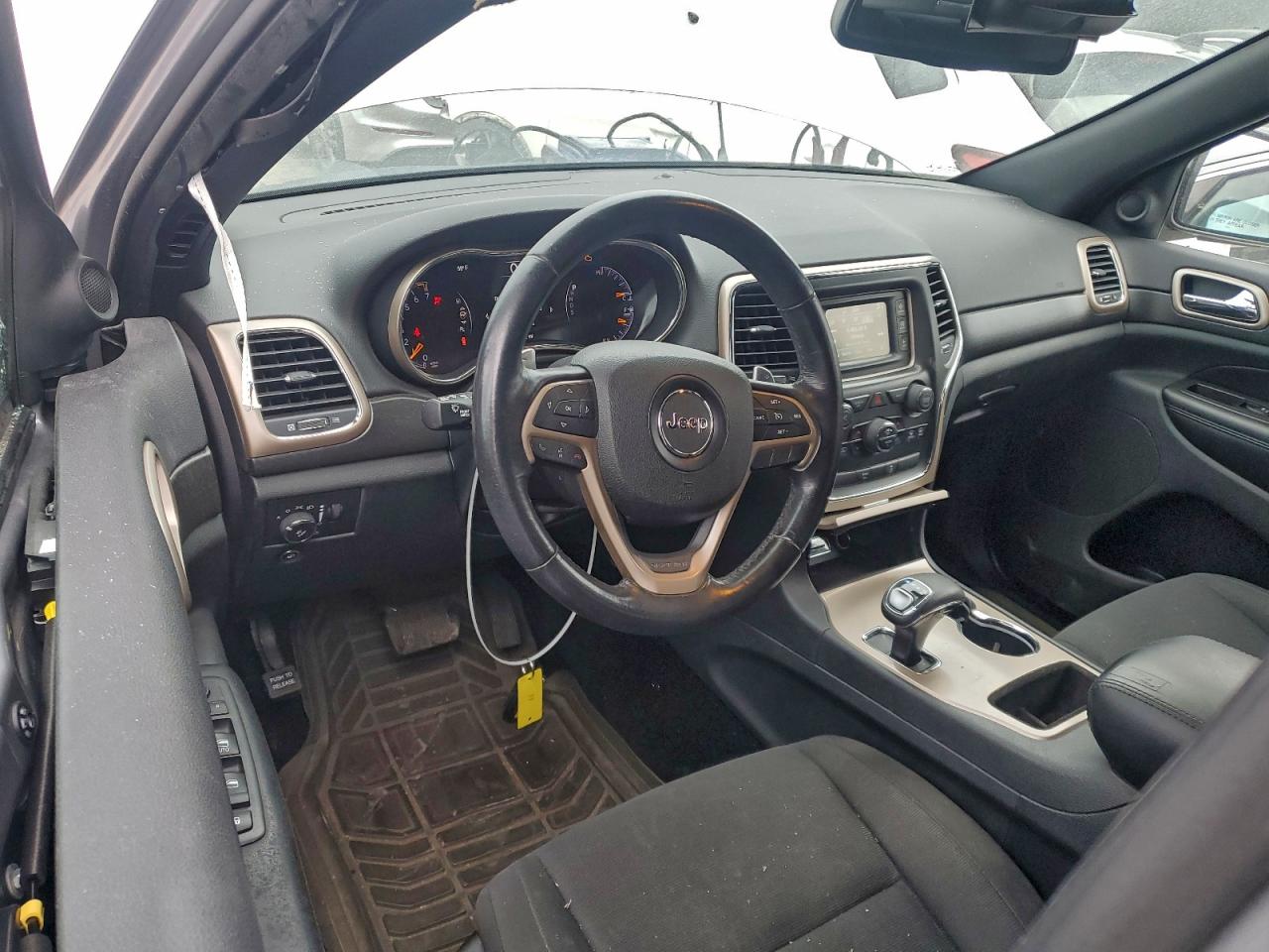 2015 Jeep Grand Cherokee Laredo Silver vin: 1C4RJFAG7FC131033
