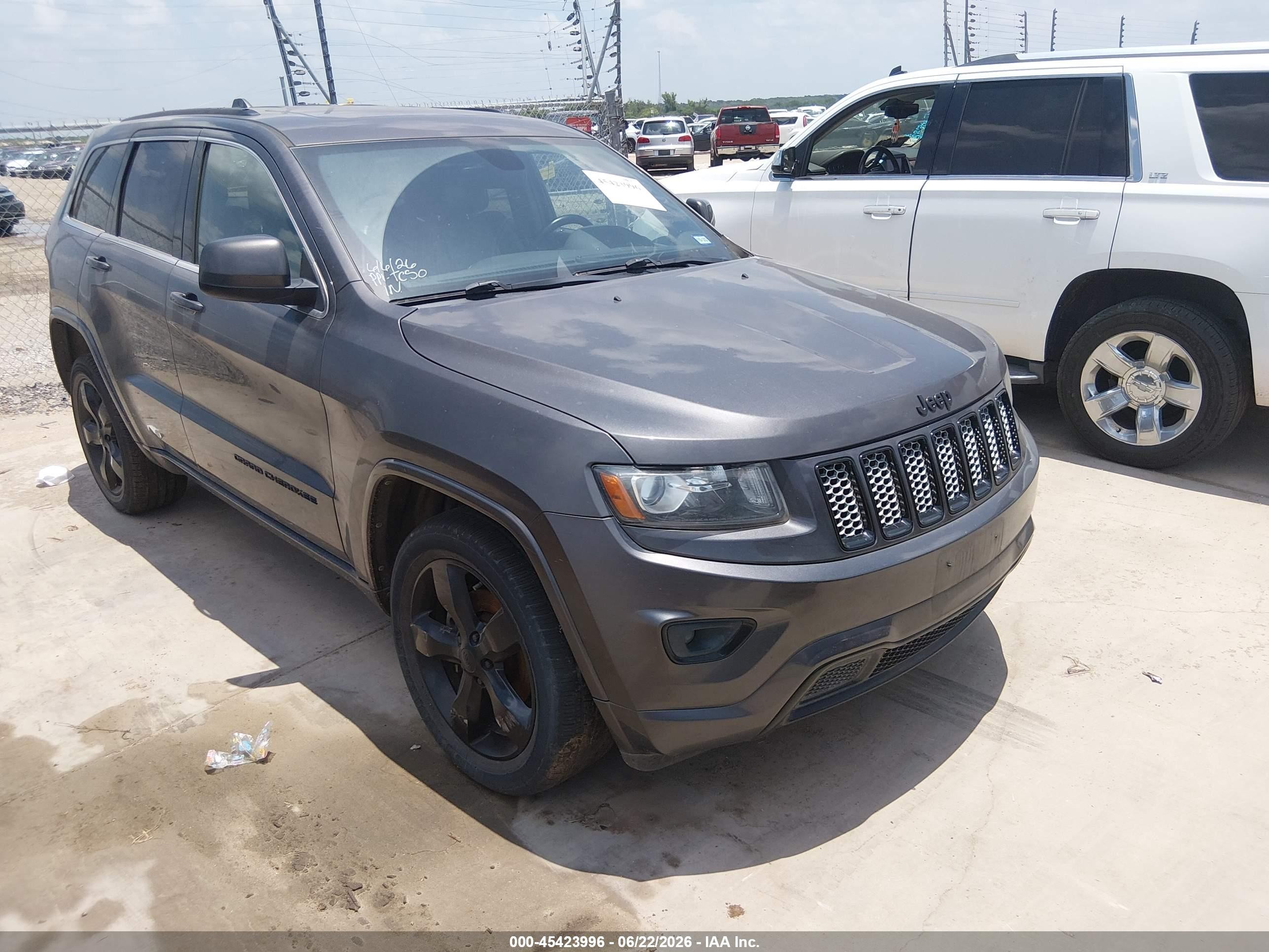 2015 Jeep Grand Cherokee Altitude Gray vin: 1C4RJFAG7FC208032