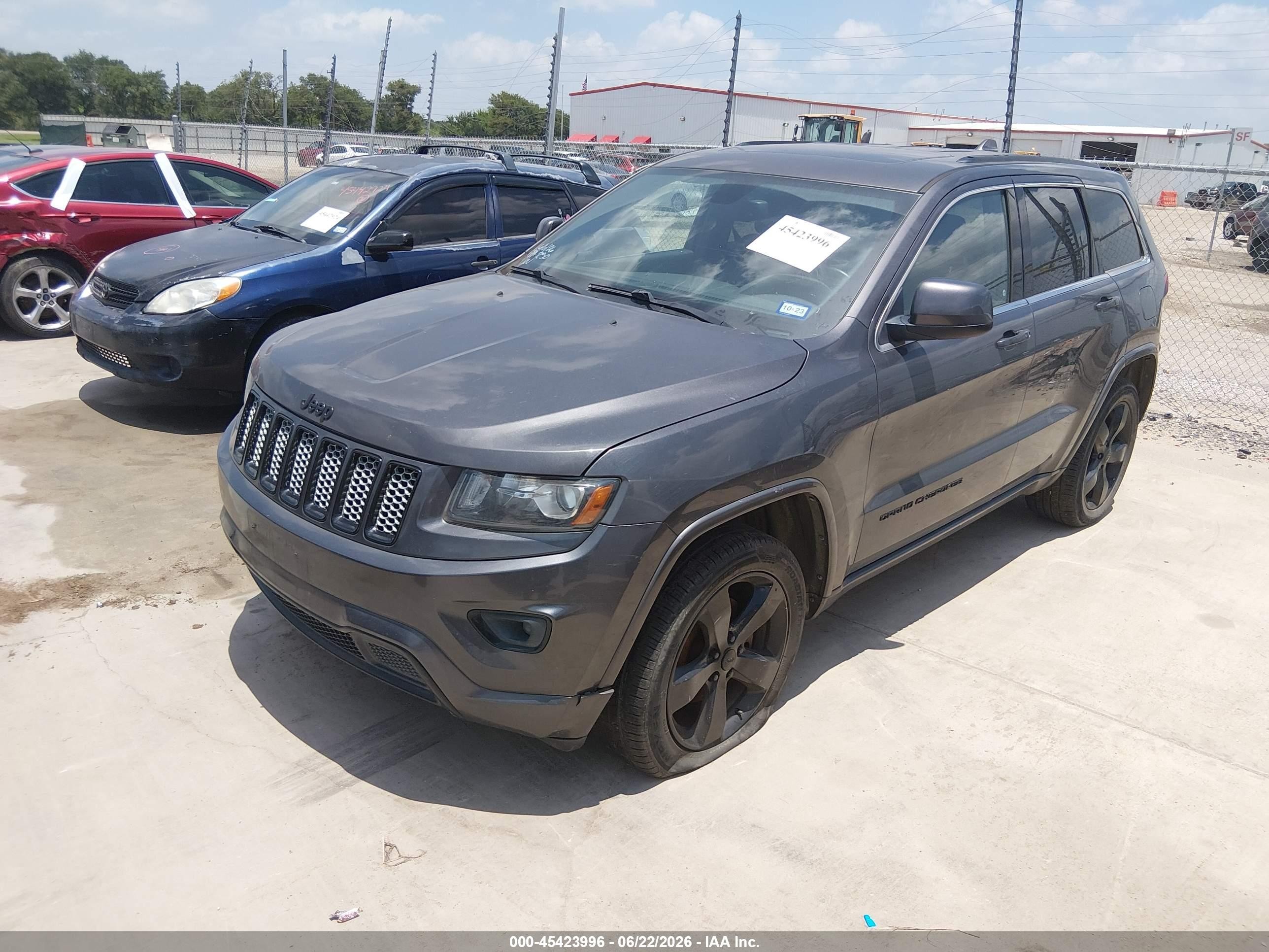 2015 Jeep Grand Cherokee Altitude Gray vin: 1C4RJFAG7FC208032