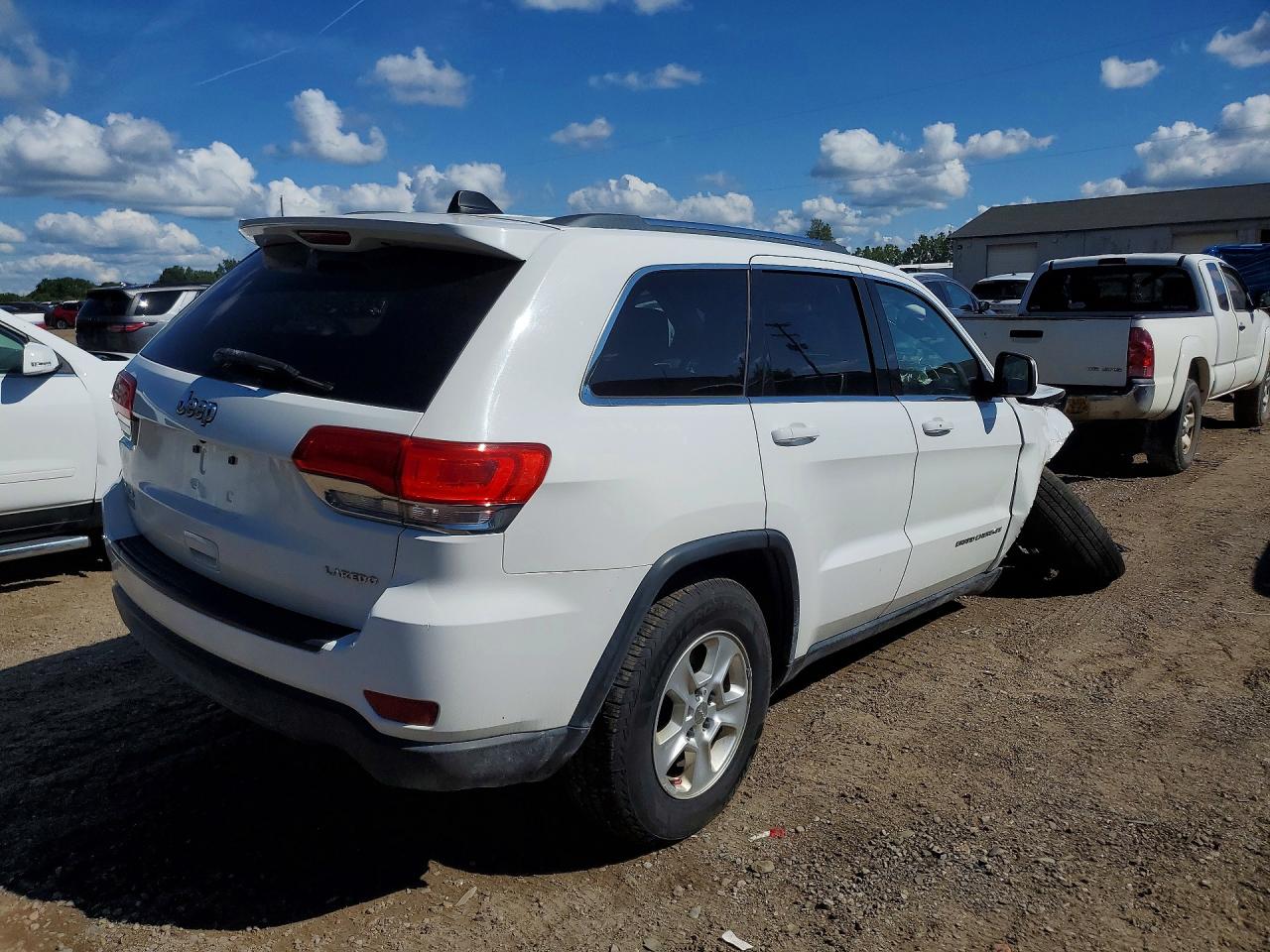 2015 Jeep Grand Cherokee Laredo White vin: 1C4RJFAG7FC233187
