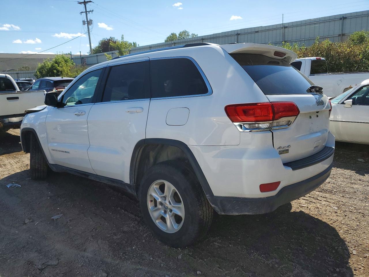 2015 Jeep Grand Cherokee Laredo White vin: 1C4RJFAG7FC233187