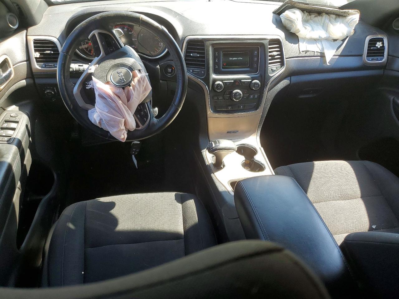 2015 Jeep Grand Cherokee Laredo White vin: 1C4RJFAG7FC233187