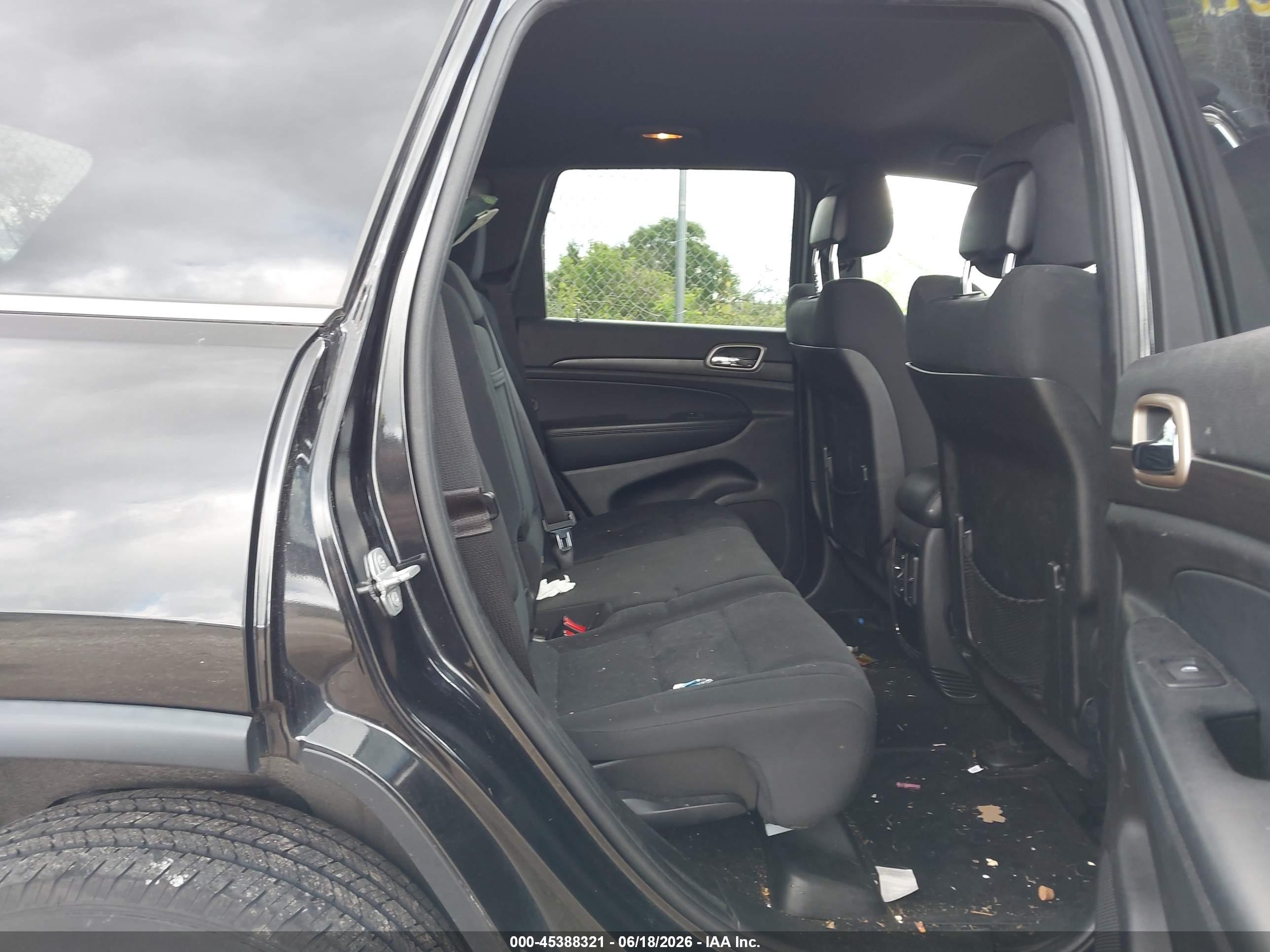 2015 Jeep Grand Cherokee Laredo Black vin: 1C4RJFAG7FC664273