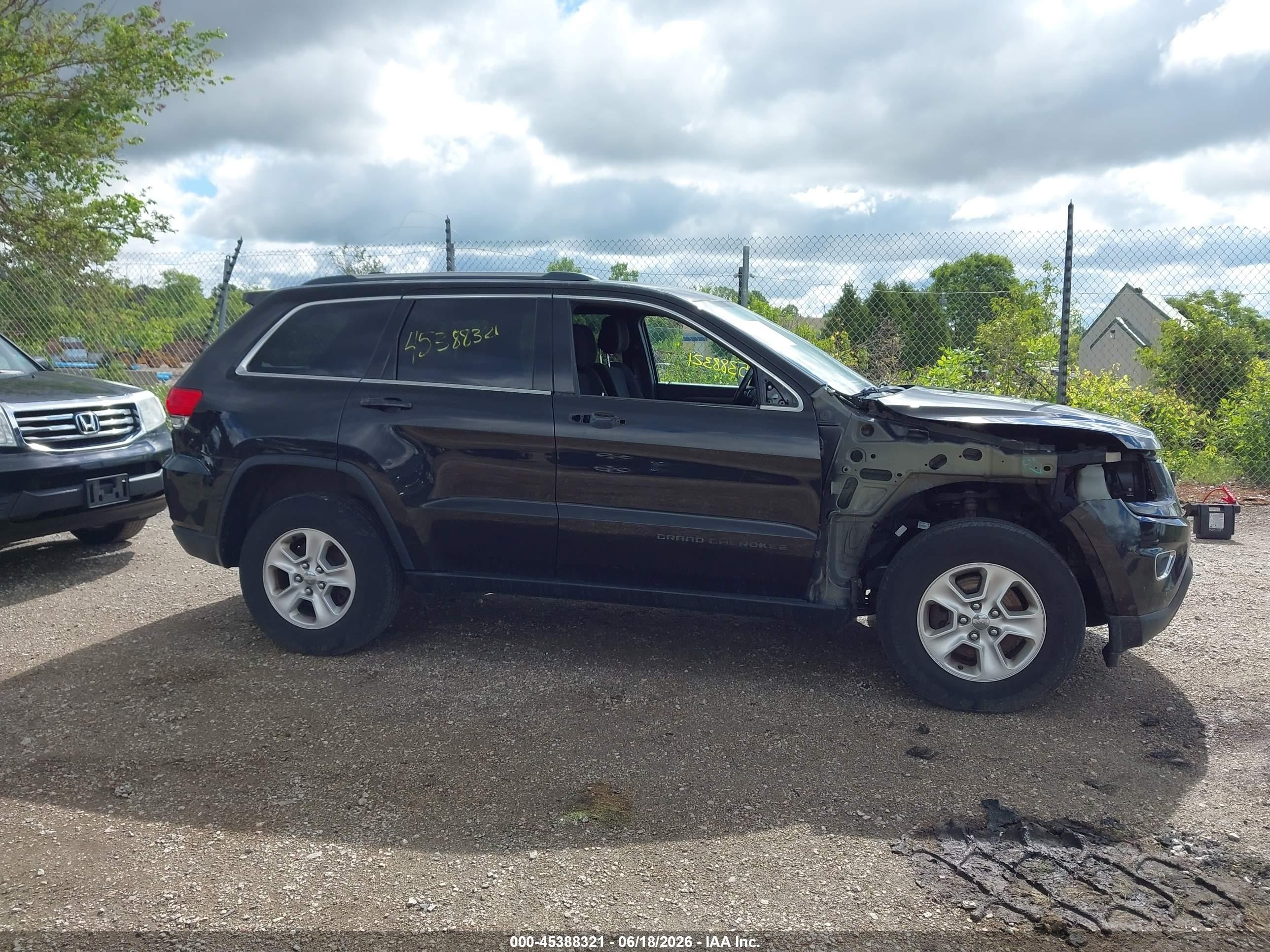 2015 Jeep Grand Cherokee Laredo Black vin: 1C4RJFAG7FC664273
