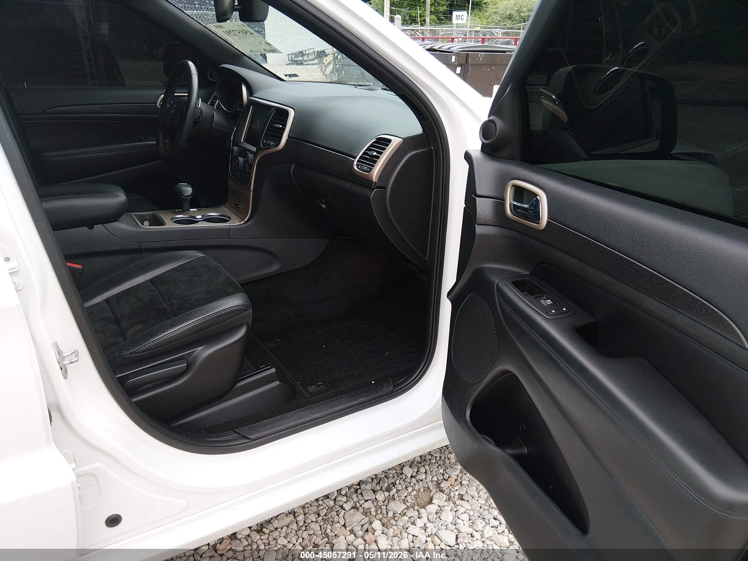 2015 Jeep Grand Cherokee Altitude Белый vin: 1C4RJFAG7FC720549