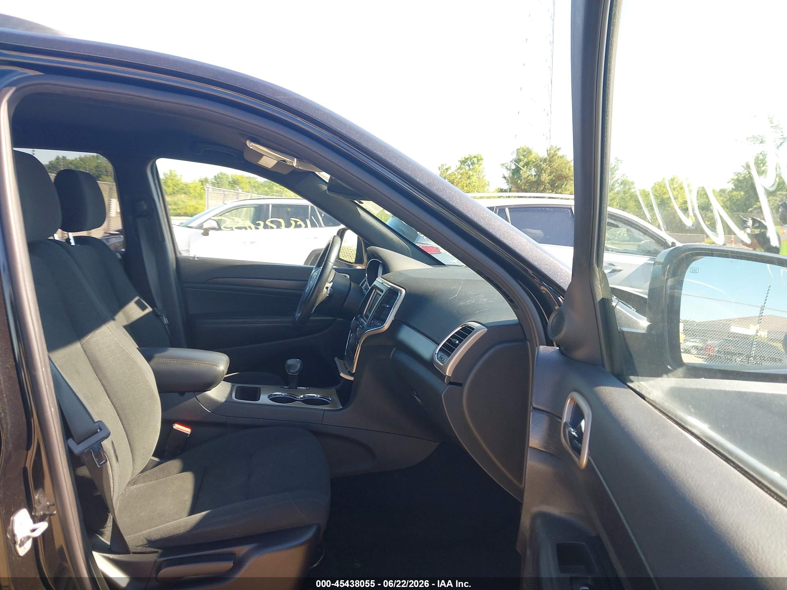 2015 Jeep Grand Cherokee Laredo Black vin: 1C4RJFAG7FC736637