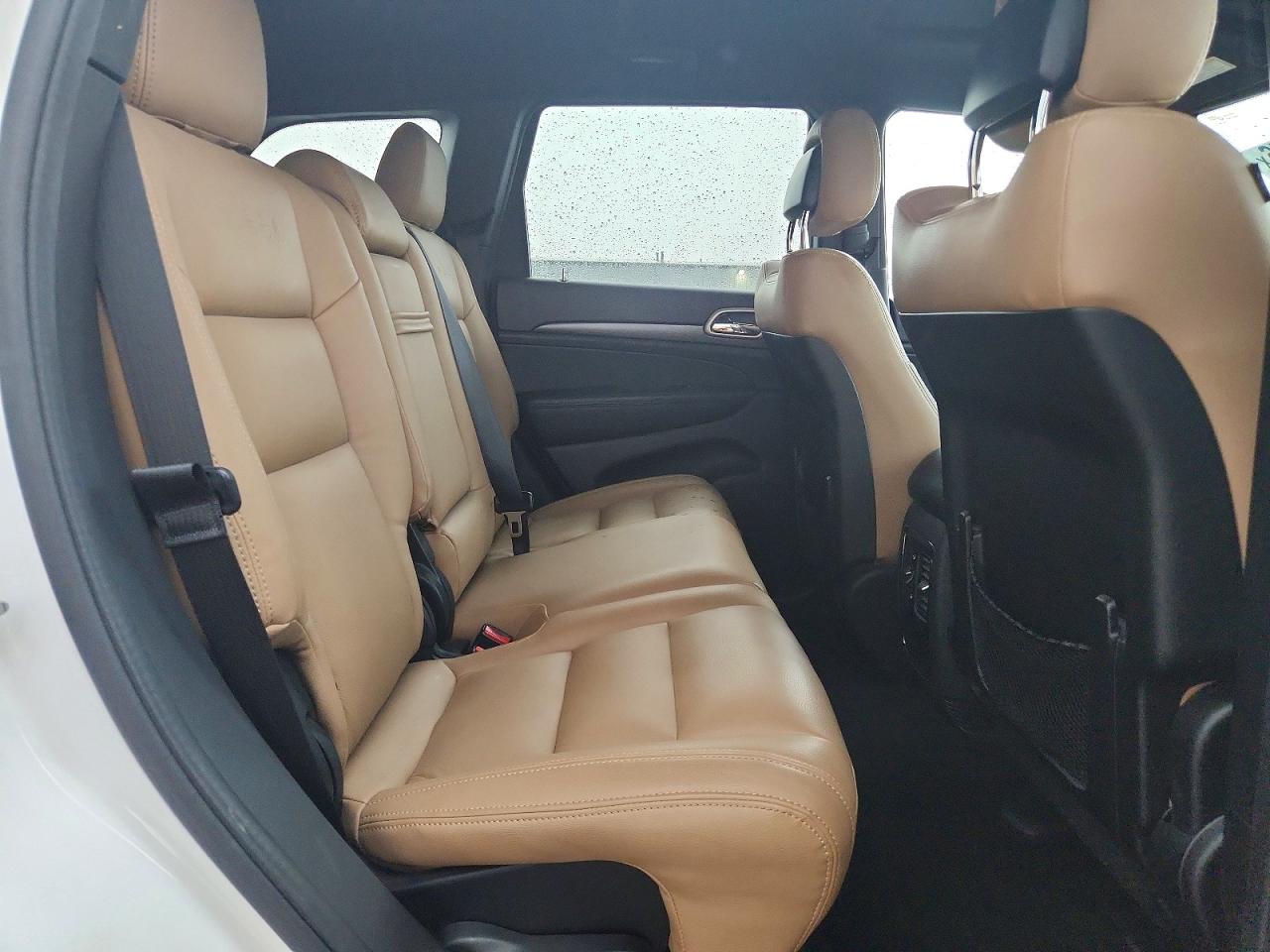 2015 Jeep Grand Cherokee Laredo White vin: 1C4RJFAG7FC838665