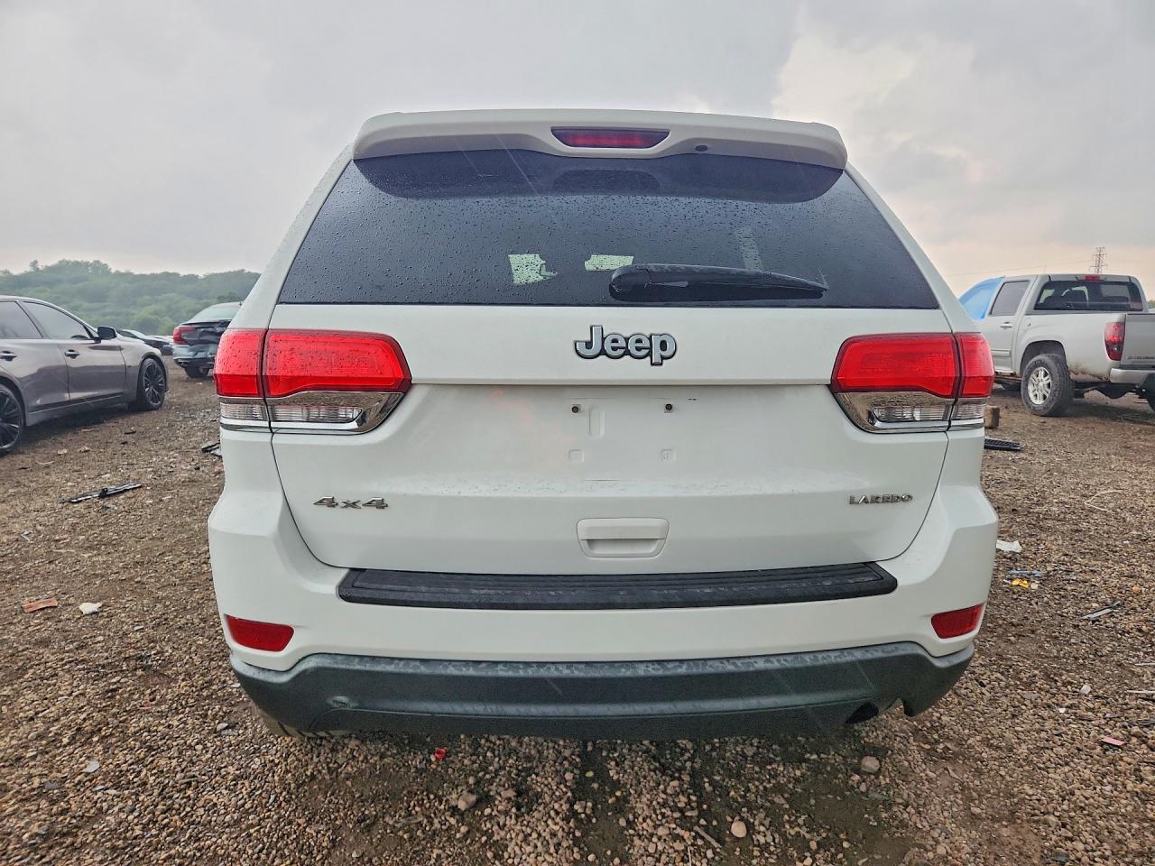 2015 Jeep Grand Cherokee Laredo White vin: 1C4RJFAG7FC838665