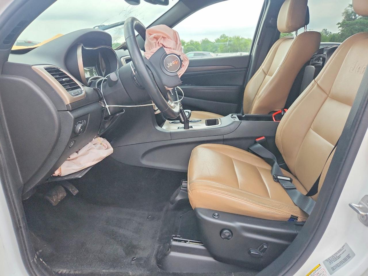 2015 Jeep Grand Cherokee Laredo White vin: 1C4RJFAG7FC838665