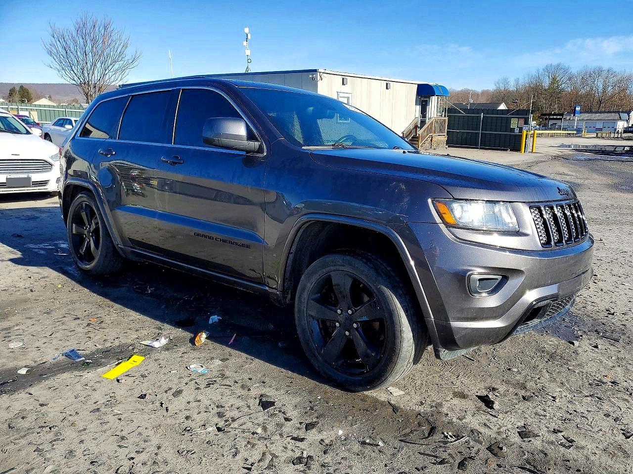 2015 Jeep Grand Cherokee Laredo Gray vin: 1C4RJFAG7FC861573
