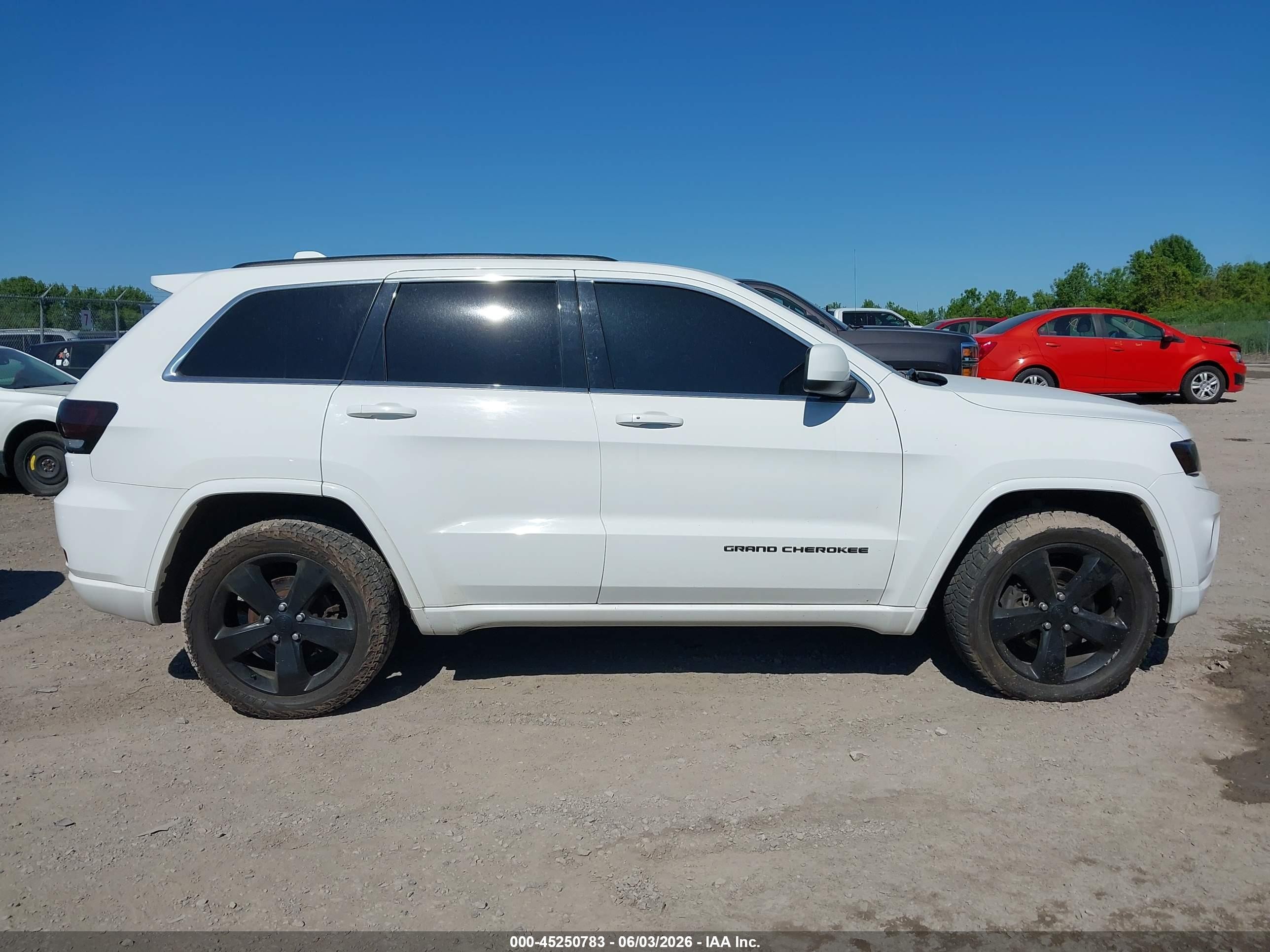 2015 Jeep Grand Cherokee Altitude White vin: 1C4RJFAG7FC909749