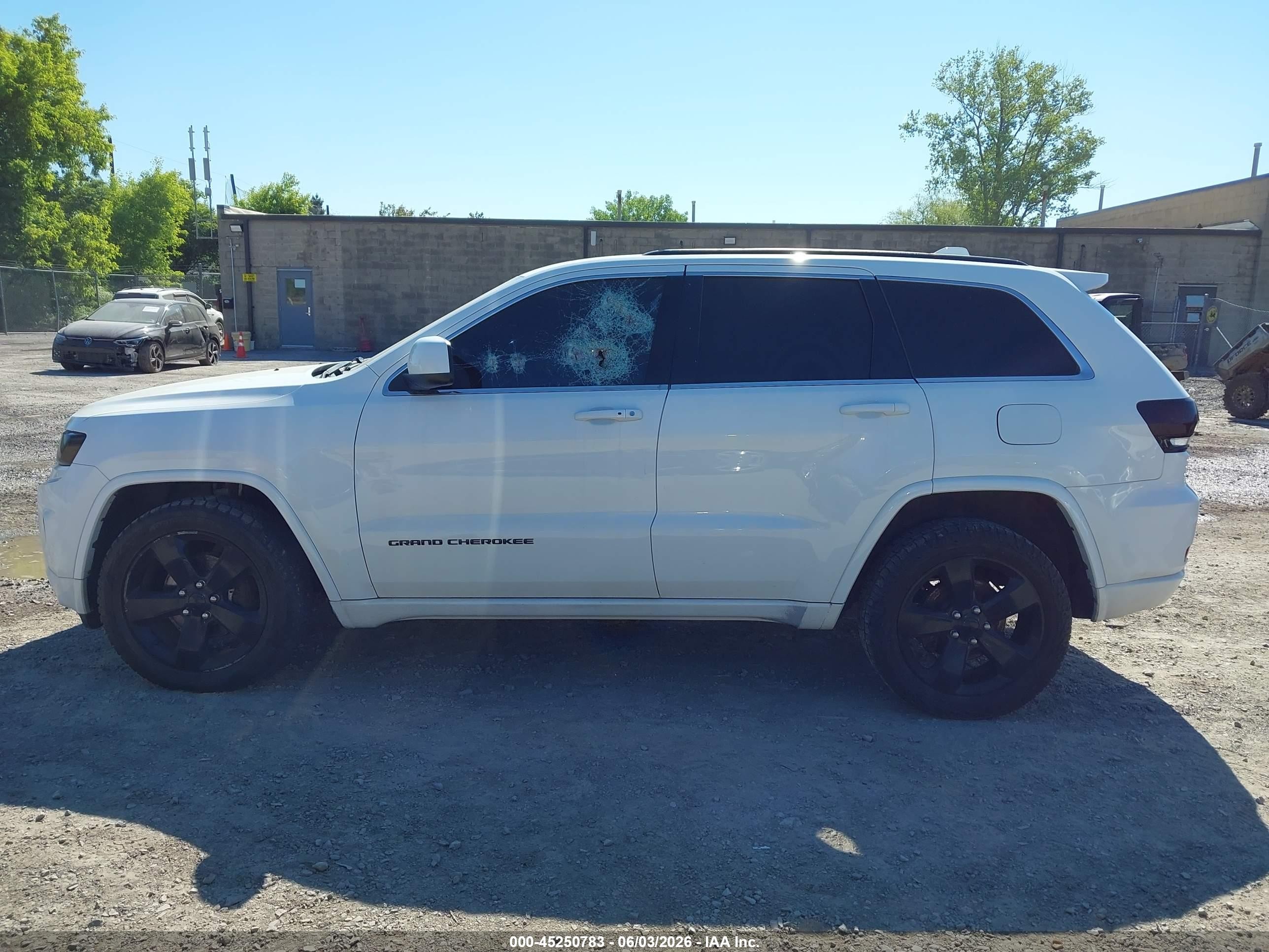 2015 Jeep Grand Cherokee Altitude White vin: 1C4RJFAG7FC909749