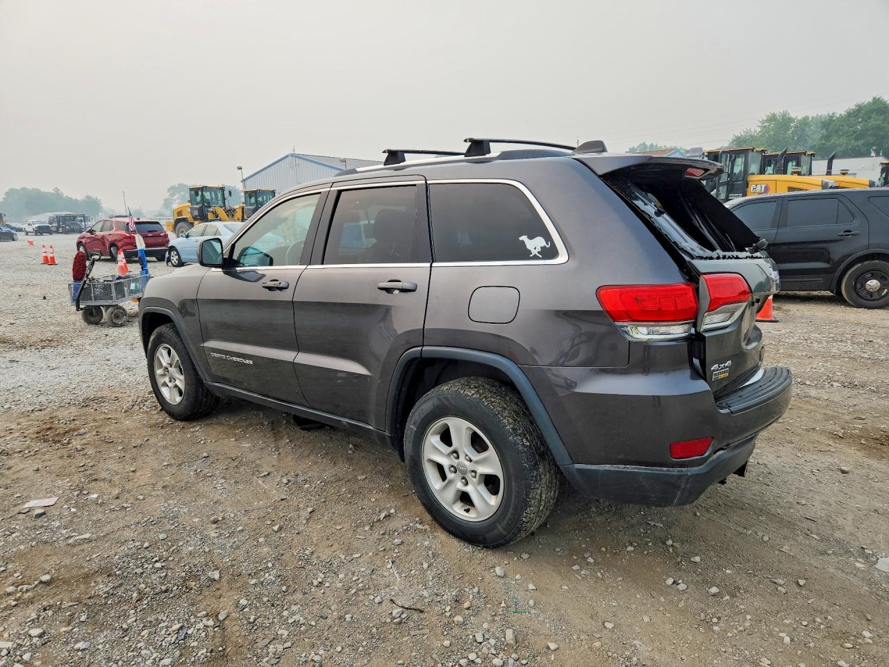 2015 Jeep Grand Cherokee Laredo Gray vin: 1C4RJFAG7FC923876