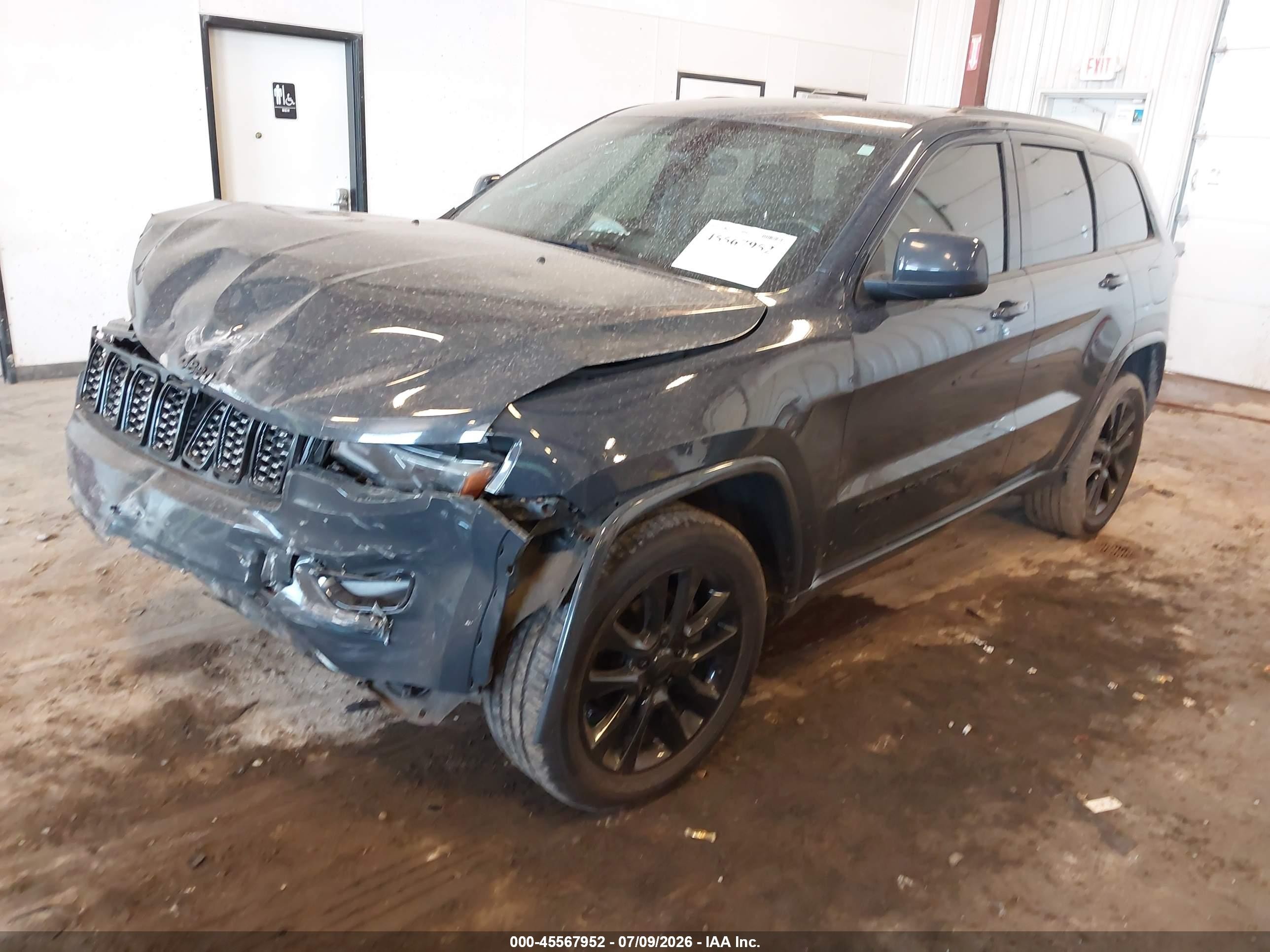 2018 Jeep Grand Cherokee Altitude 4x4 Gray vin: 1C4RJFAG7JC156488