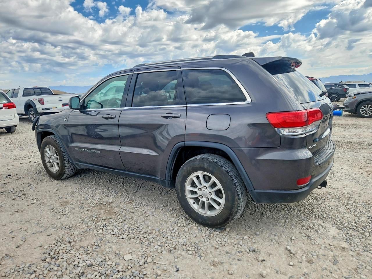 2019 Jeep Grand Cherokee Laredo Серый vin: 1C4RJFAG7KC739449