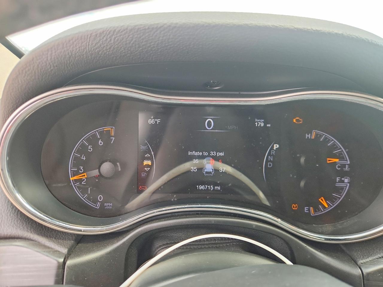 2019 Jeep Grand Cherokee Laredo Серый vin: 1C4RJFAG7KC739449