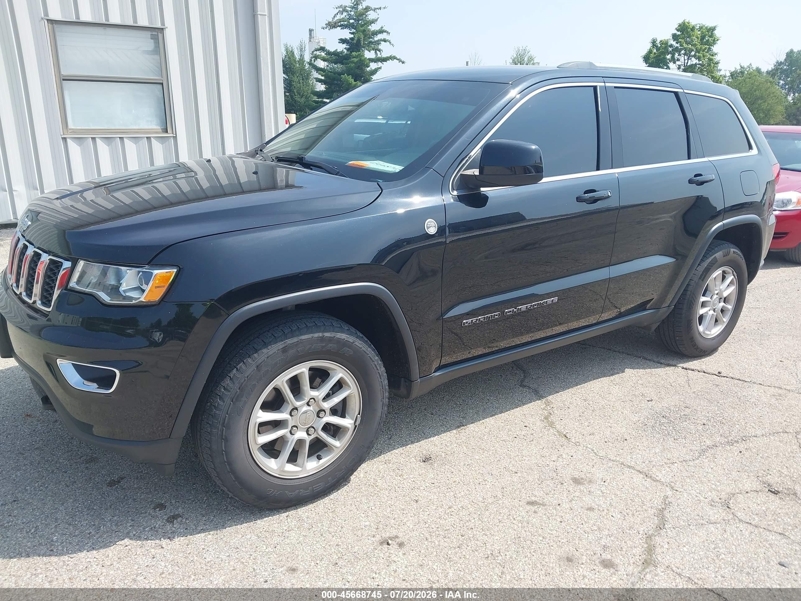 2019 Jeep Grand Cherokee Laredo E 4x4 Black vin: 1C4RJFAG7KC837039