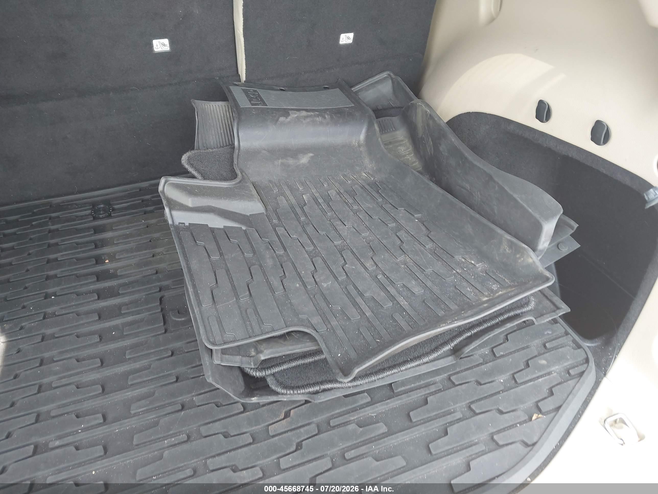 2019 Jeep Grand Cherokee Laredo E 4x4 Black vin: 1C4RJFAG7KC837039