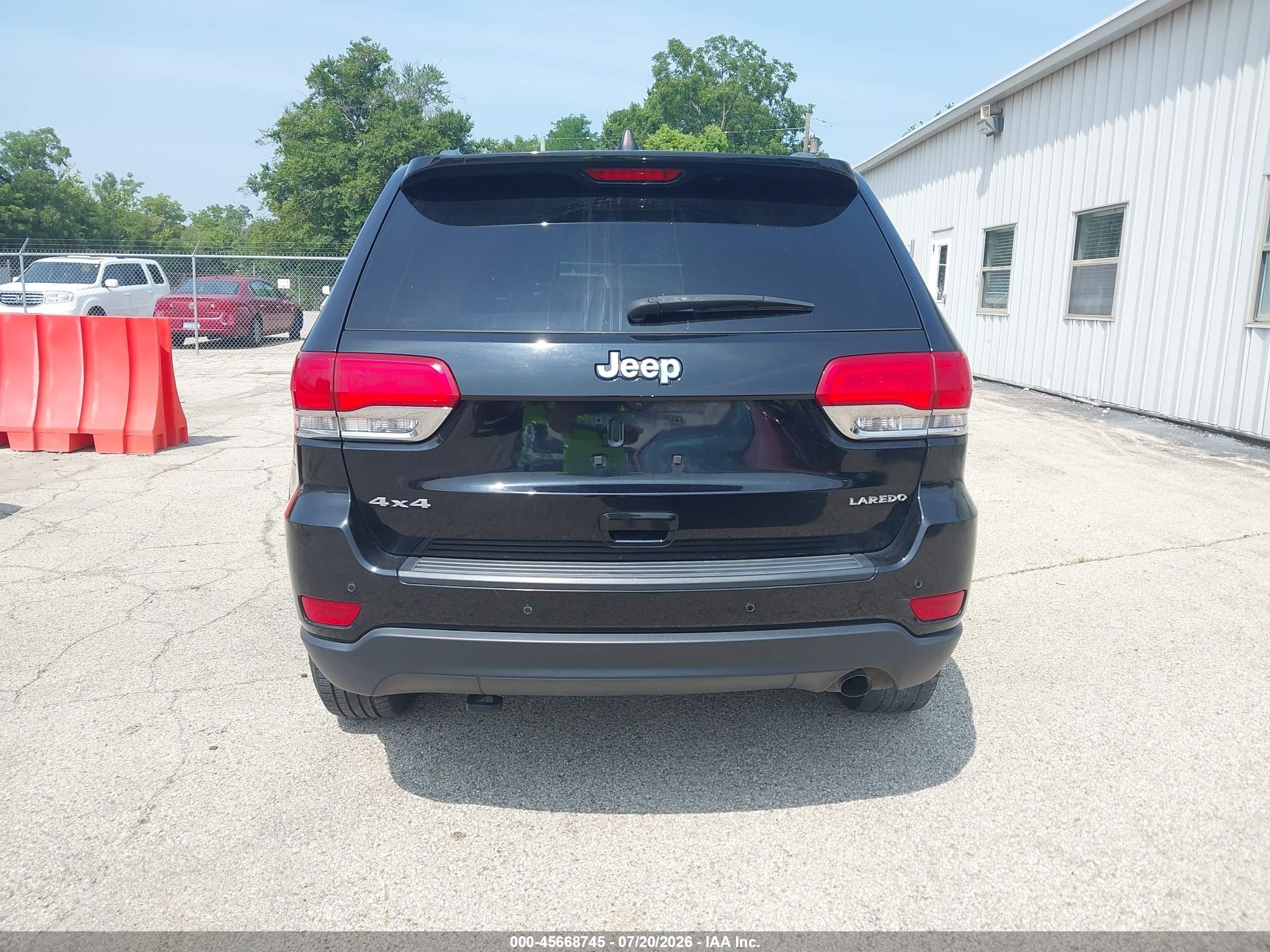 2019 Jeep Grand Cherokee Laredo E 4x4 Black vin: 1C4RJFAG7KC837039