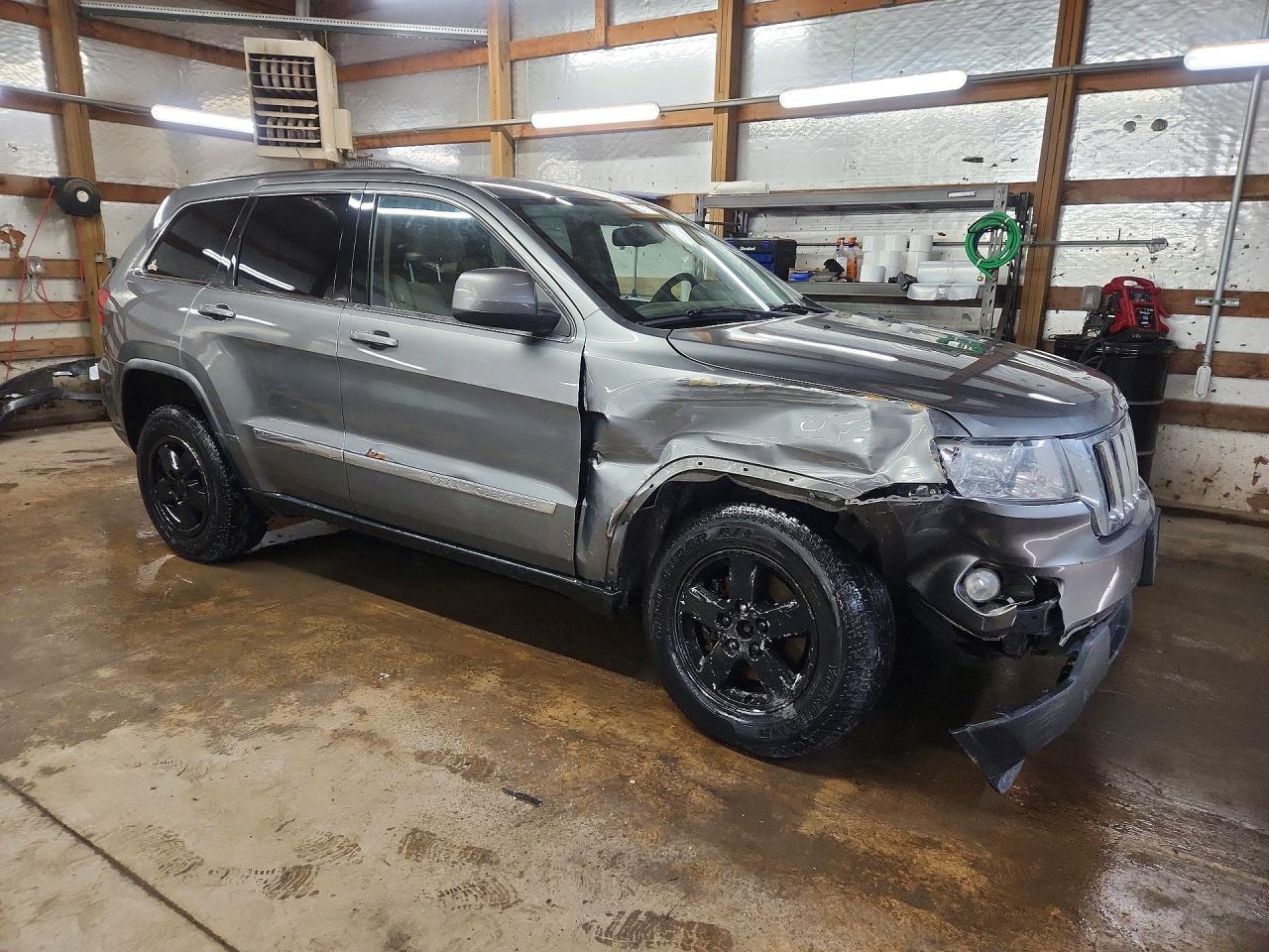 2012 Jeep Grand Cherokee Laredo Gray vin: 1C4RJFAG8CC178826