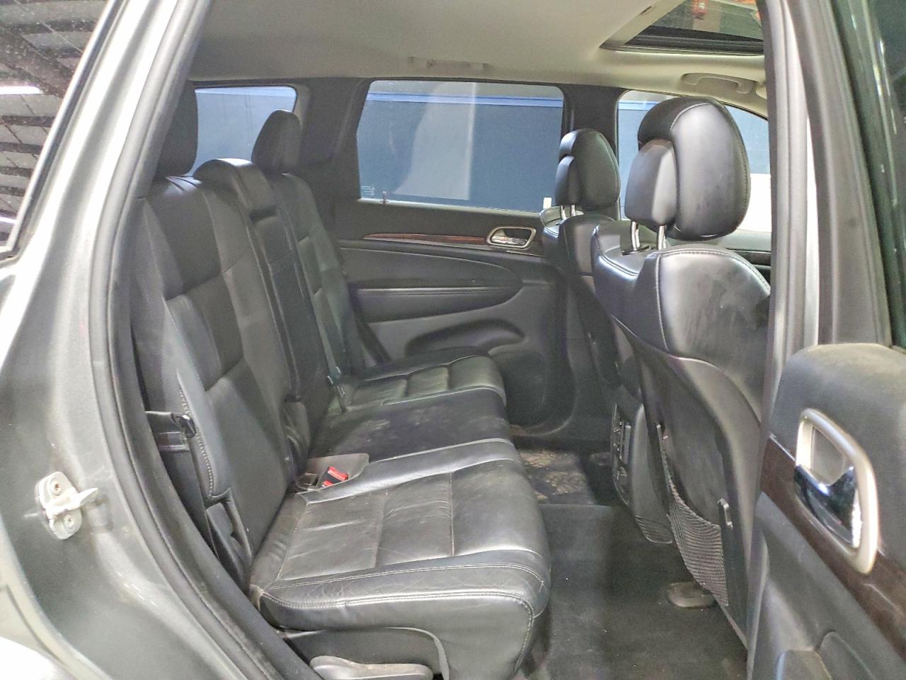2012 Jeep Grand Cherokee Laredo Gray vin: 1C4RJFAG8CC233789