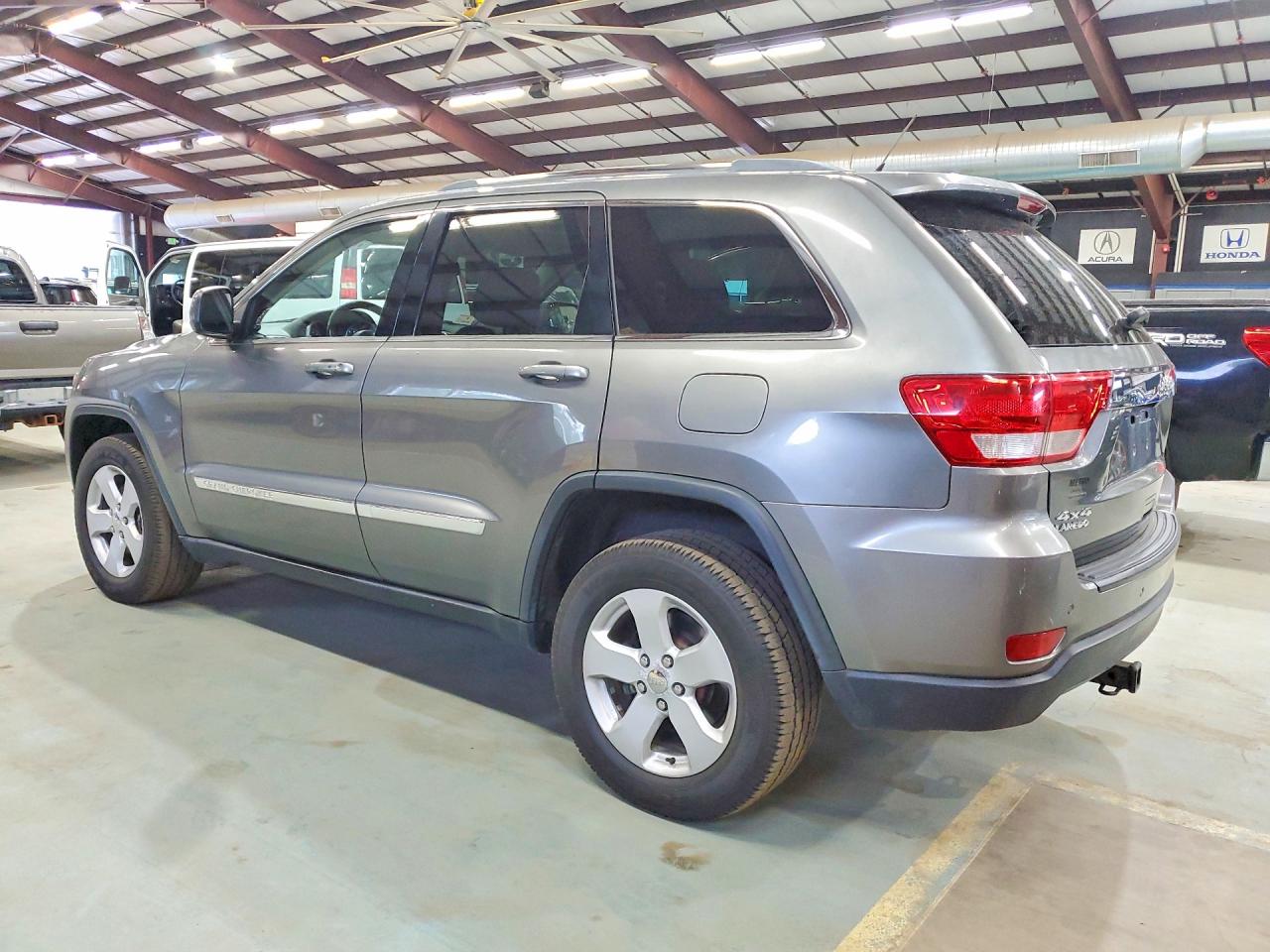 2012 Jeep Grand Cherokee Laredo Gray vin: 1C4RJFAG8CC233789