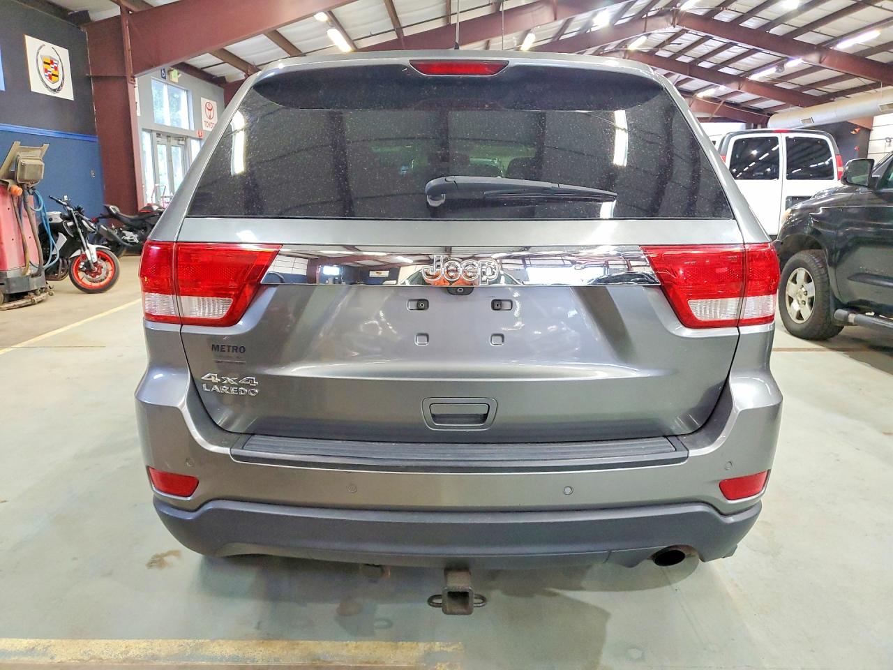 2012 Jeep Grand Cherokee Laredo Gray vin: 1C4RJFAG8CC233789