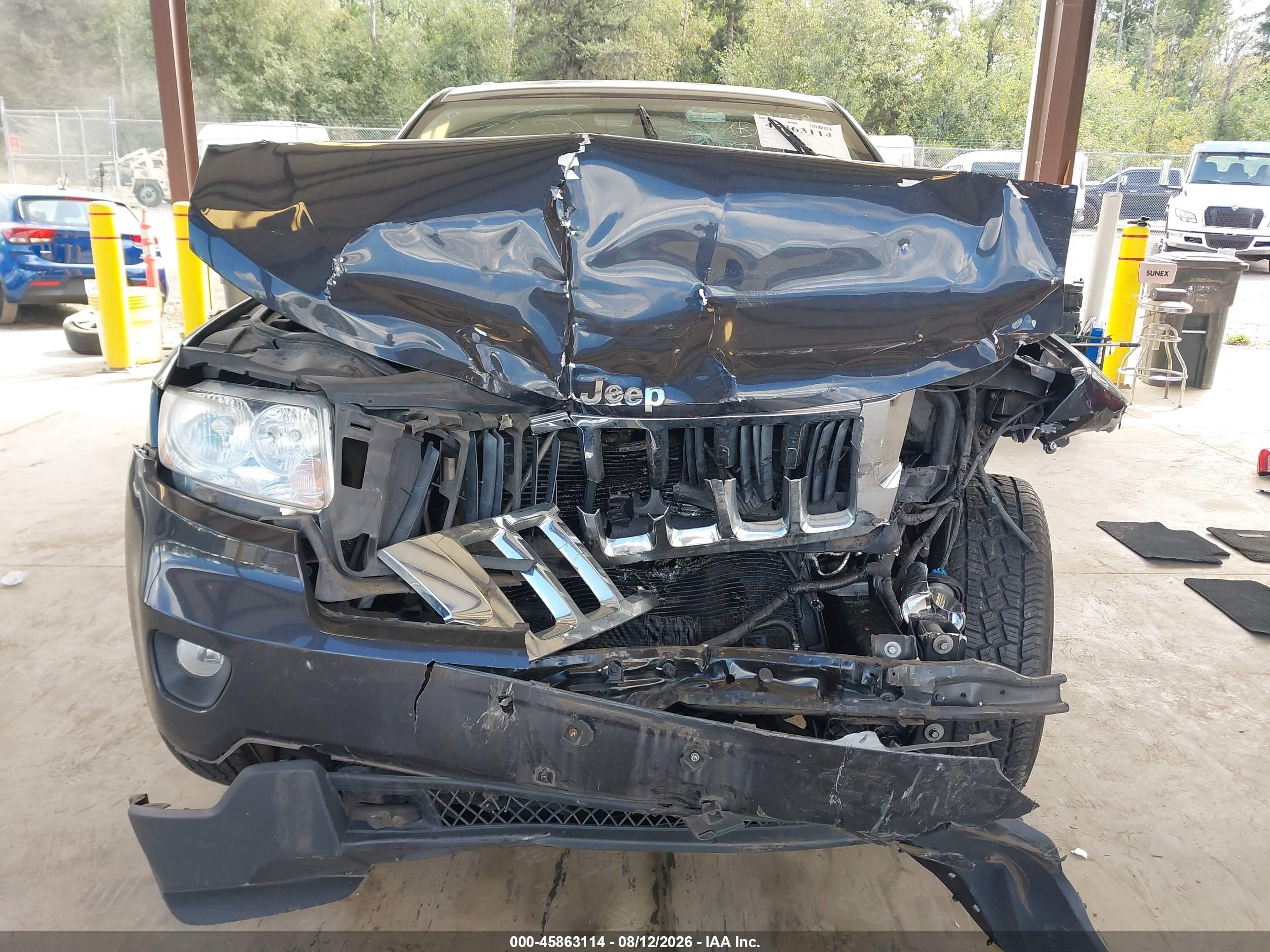2012 Jeep Grand Cherokee Laredo Blue vin: 1C4RJFAG8CC250429