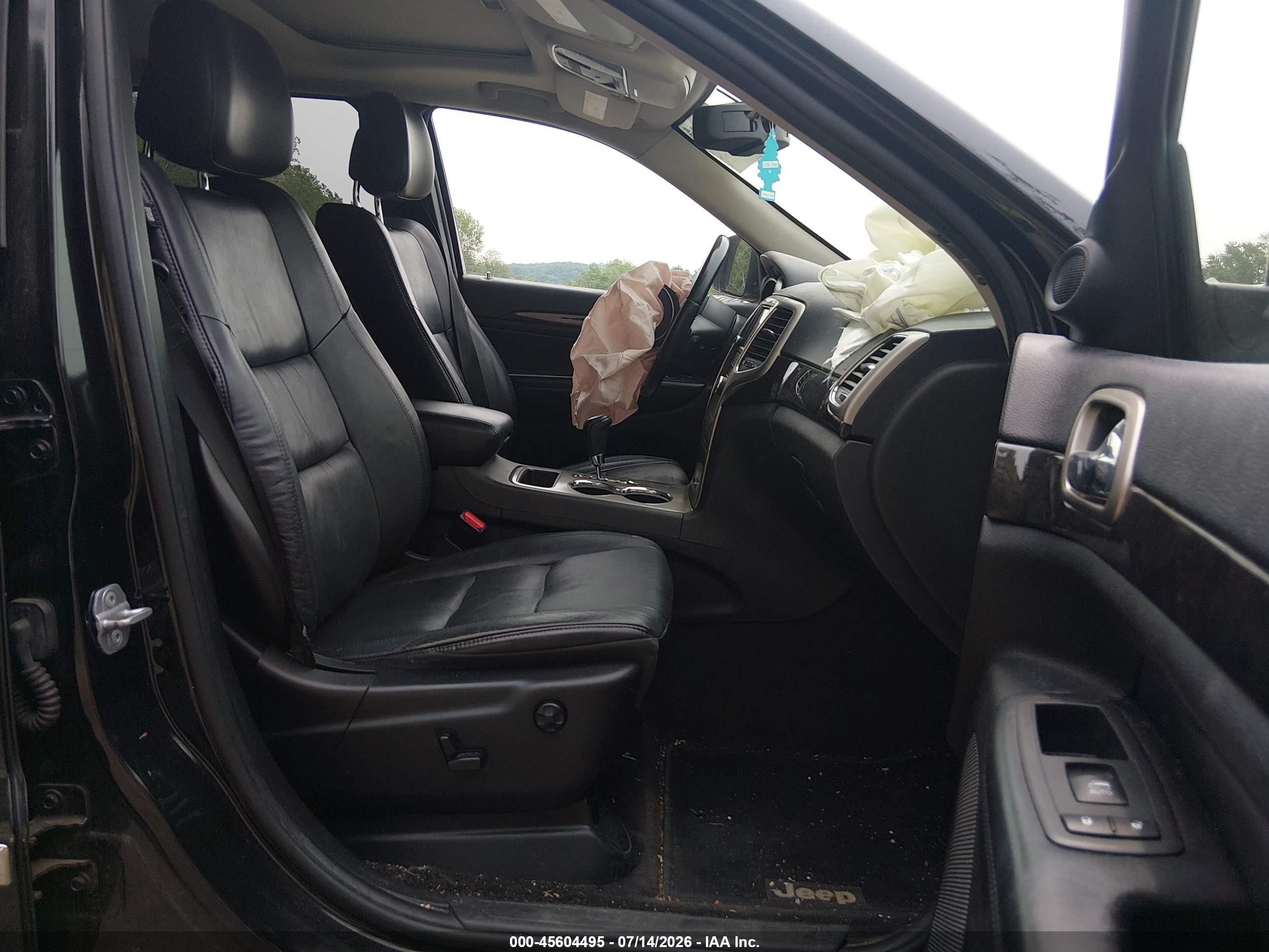 2012 Jeep Grand Cherokee Laredo Gray vin: 1C4RJFAG8CC263312