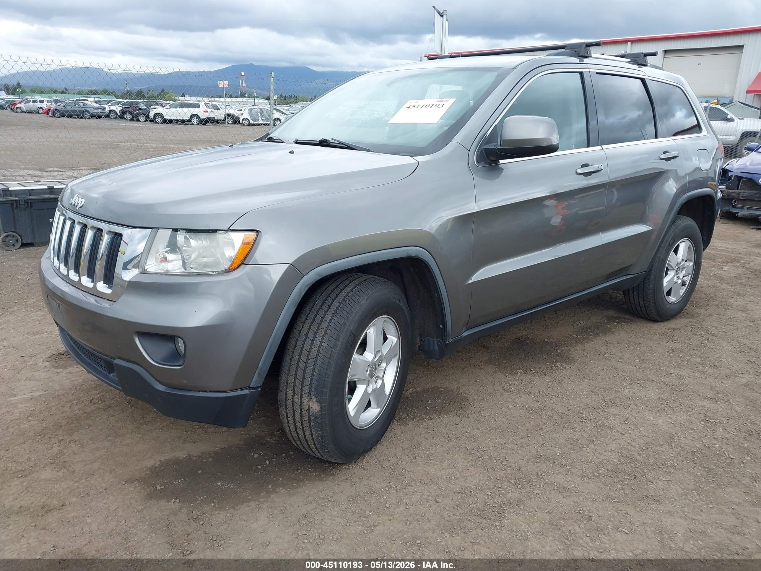 2012 Jeep Grand Cherokee Laredo Серый vin: 1C4RJFAG8CC323461
