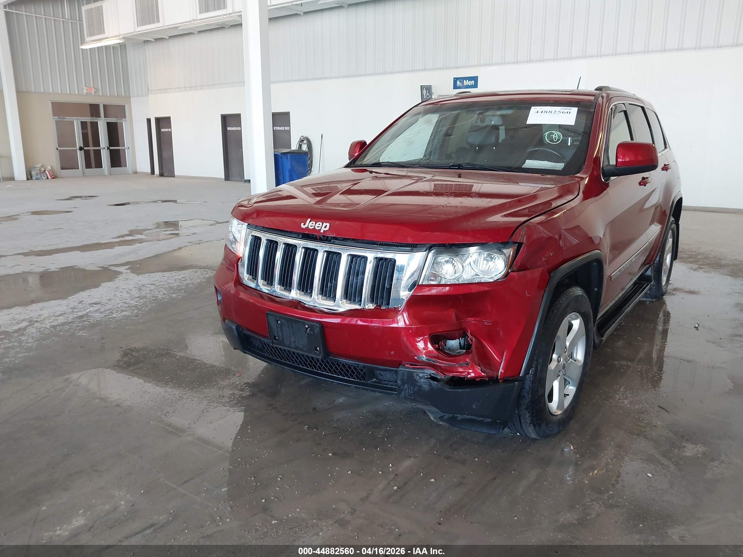 2012 Jeep Grand Cherokee Laredo Бордовый vin: 1C4RJFAG8CC324965